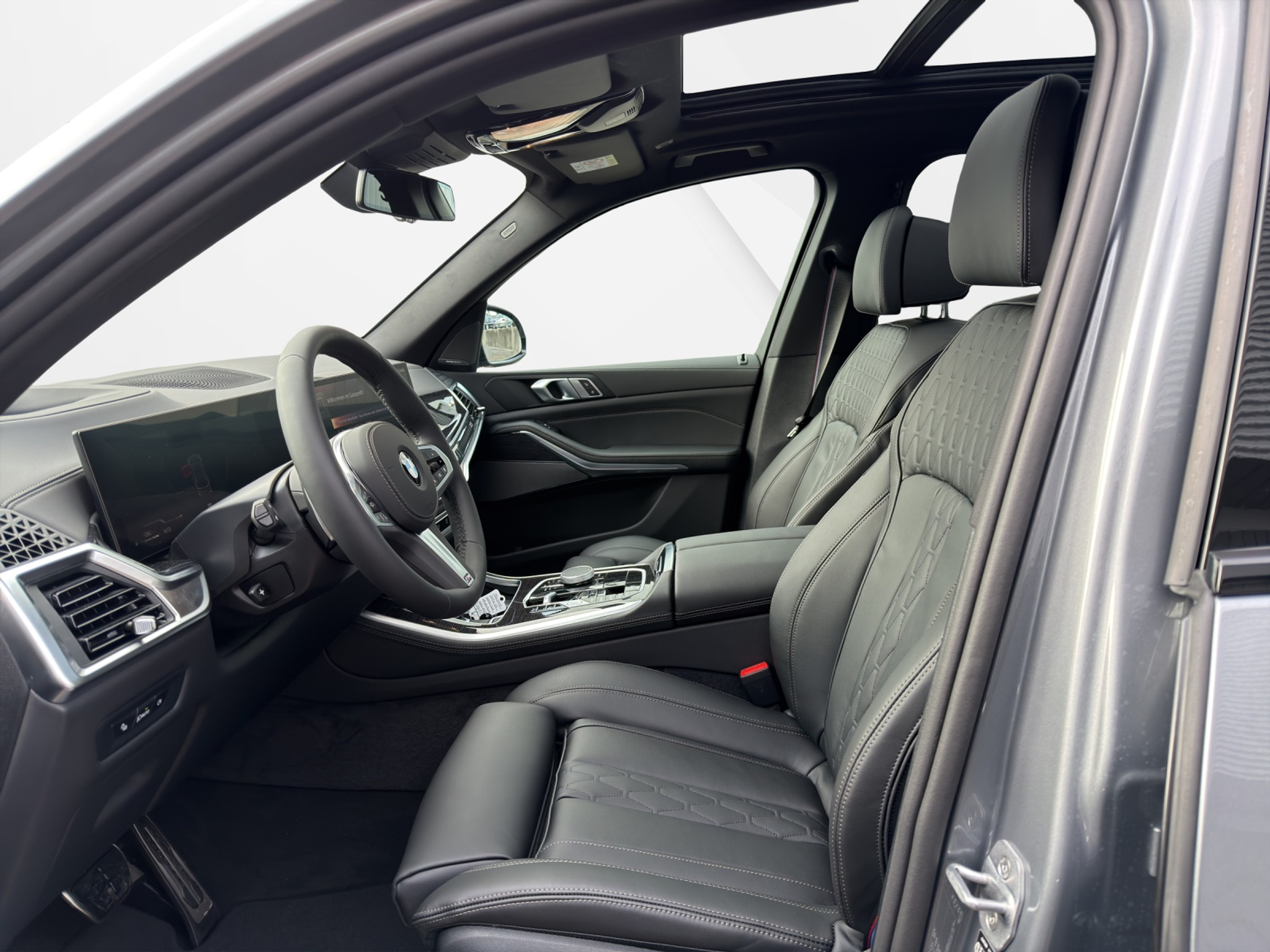 listing desktop thumbnail image 11