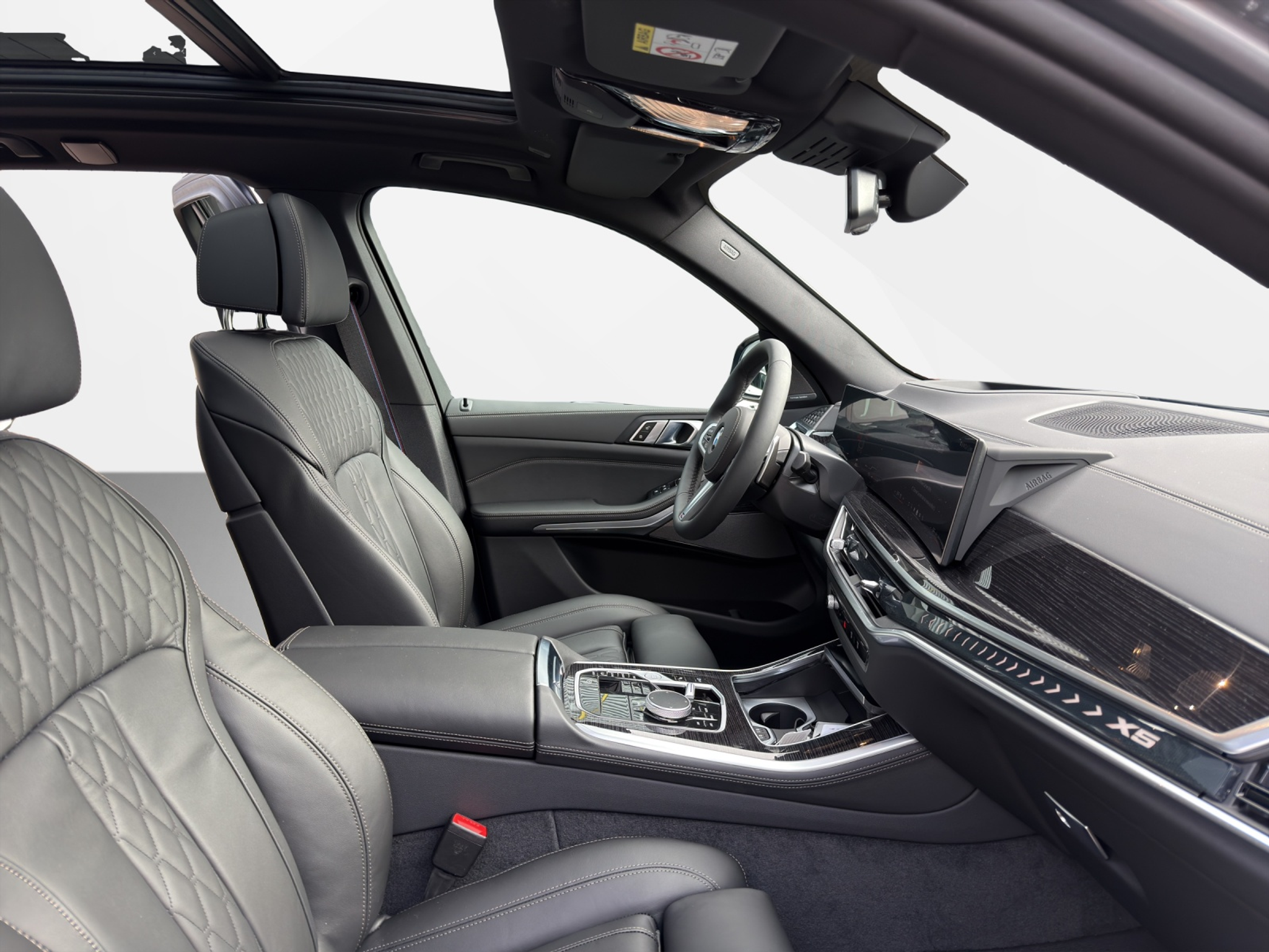 listing desktop thumbnail image 17