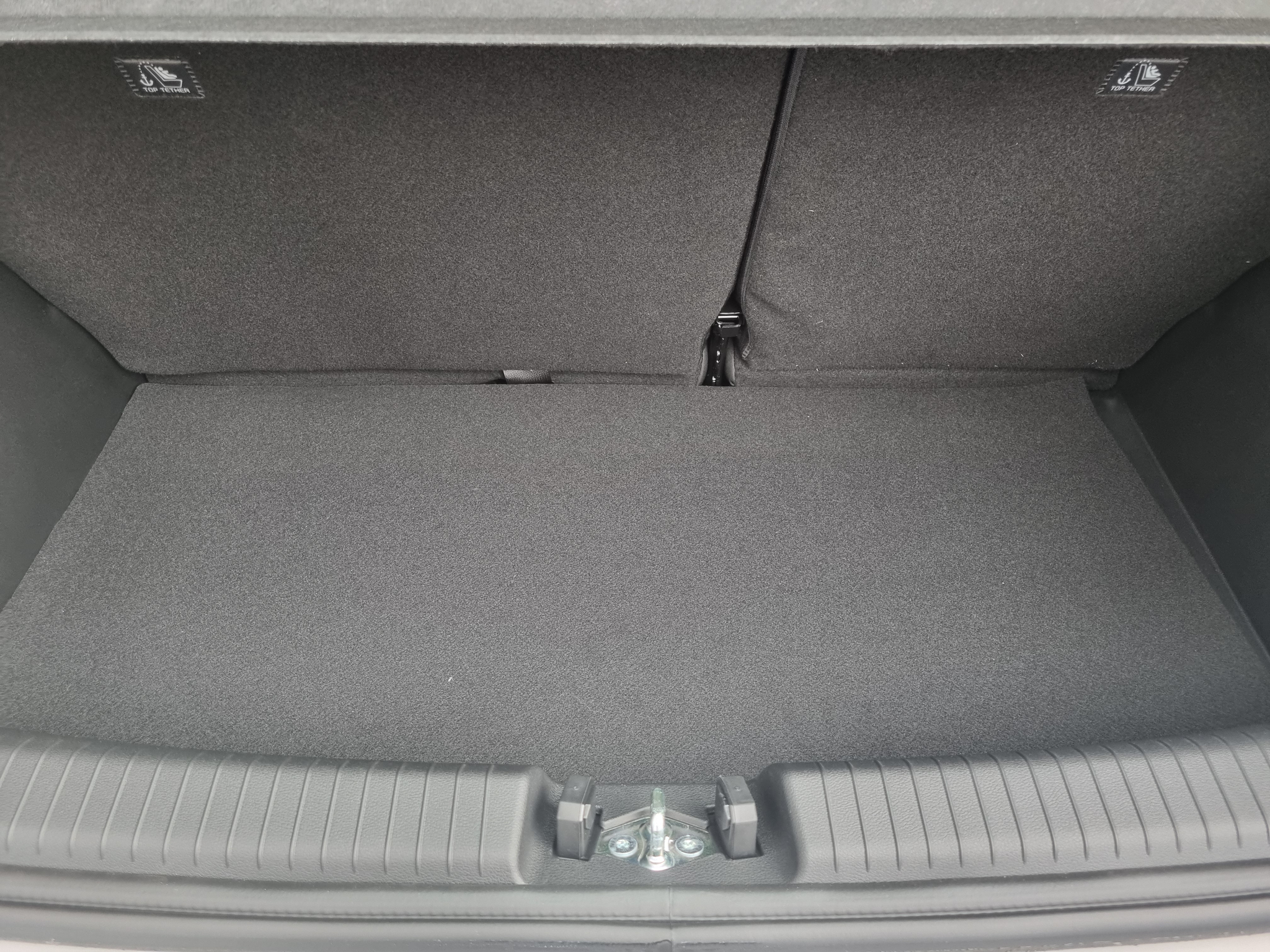 listing desktop thumbnail image 8