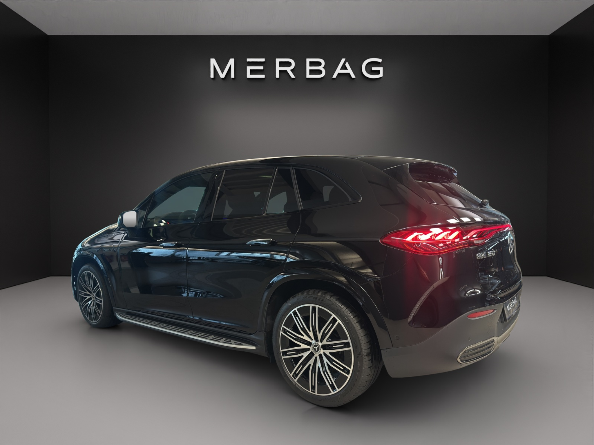 listing desktop thumbnail image 3