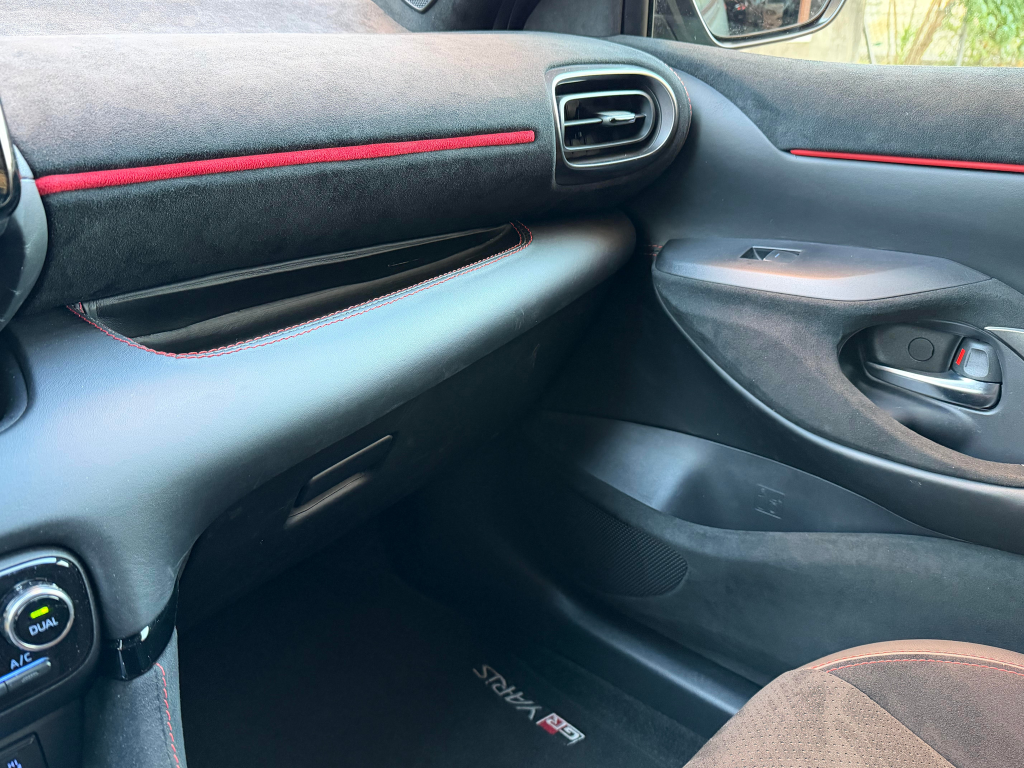 listing desktop thumbnail image 12