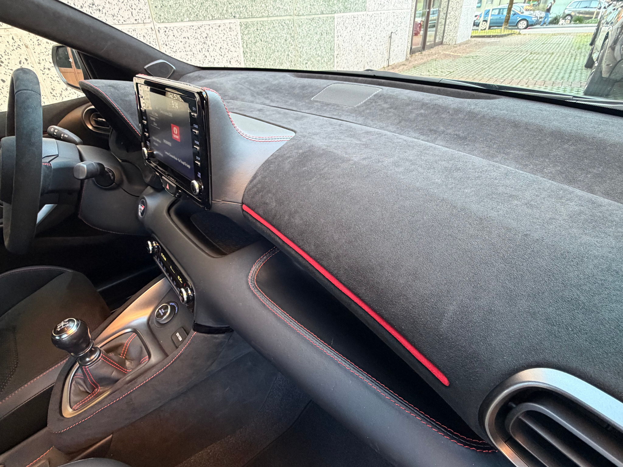 listing desktop thumbnail image 10