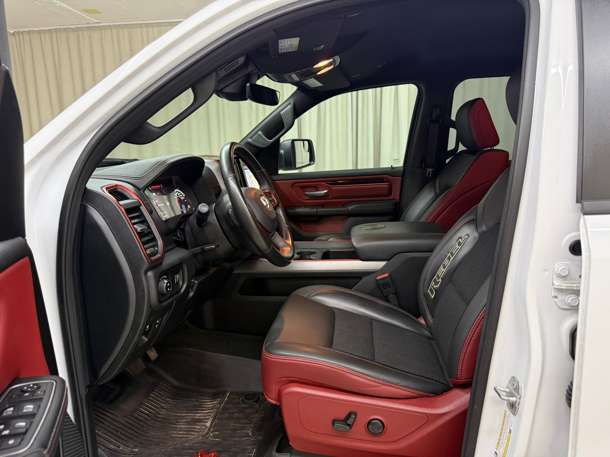 listing desktop thumbnail image 9