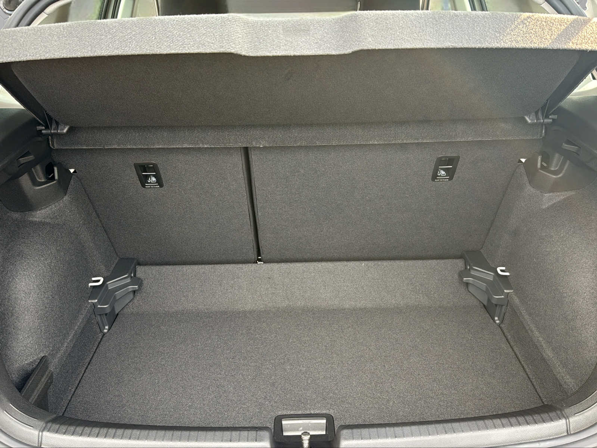 listing desktop thumbnail image 13