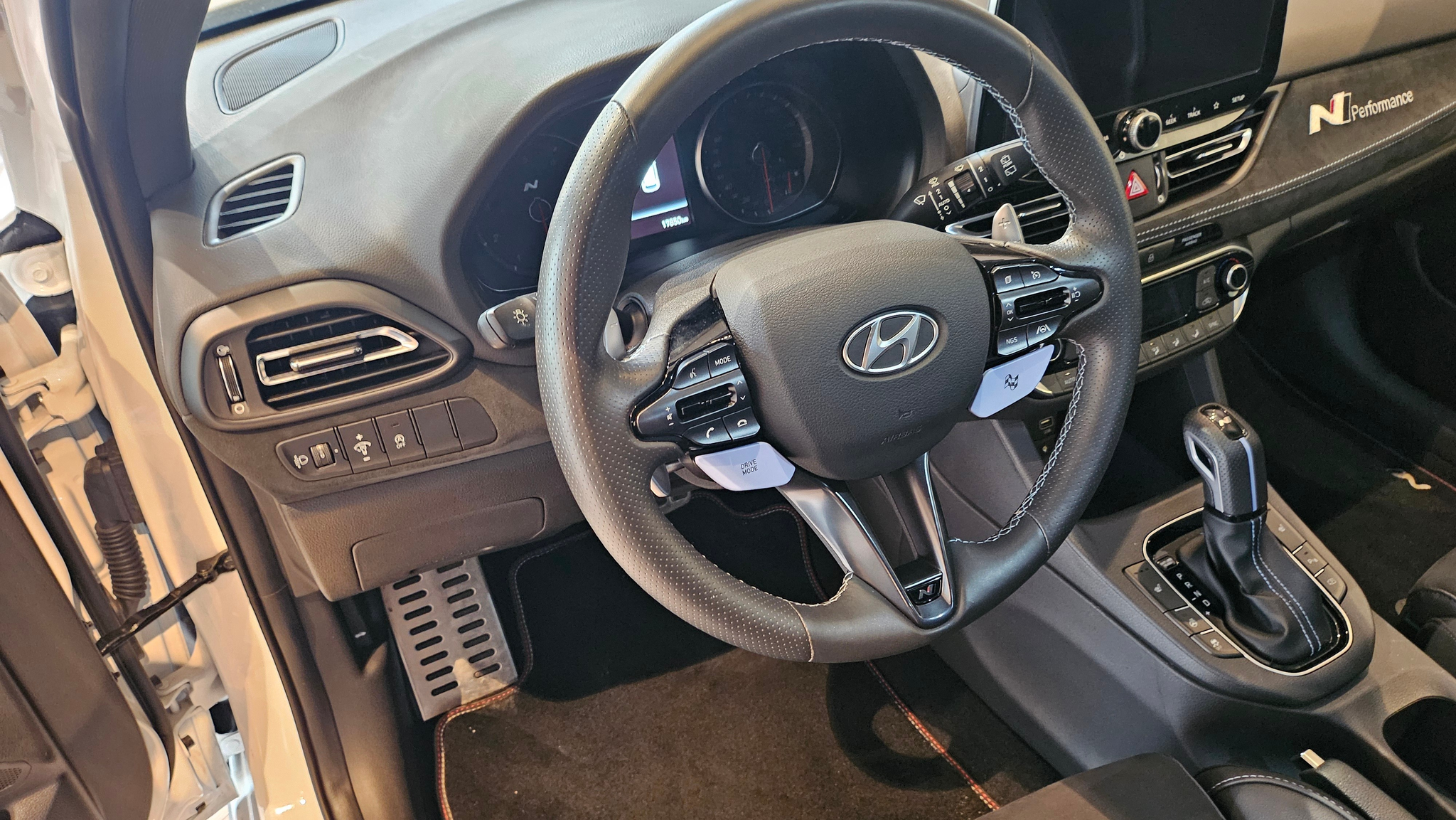 listing desktop thumbnail image 26