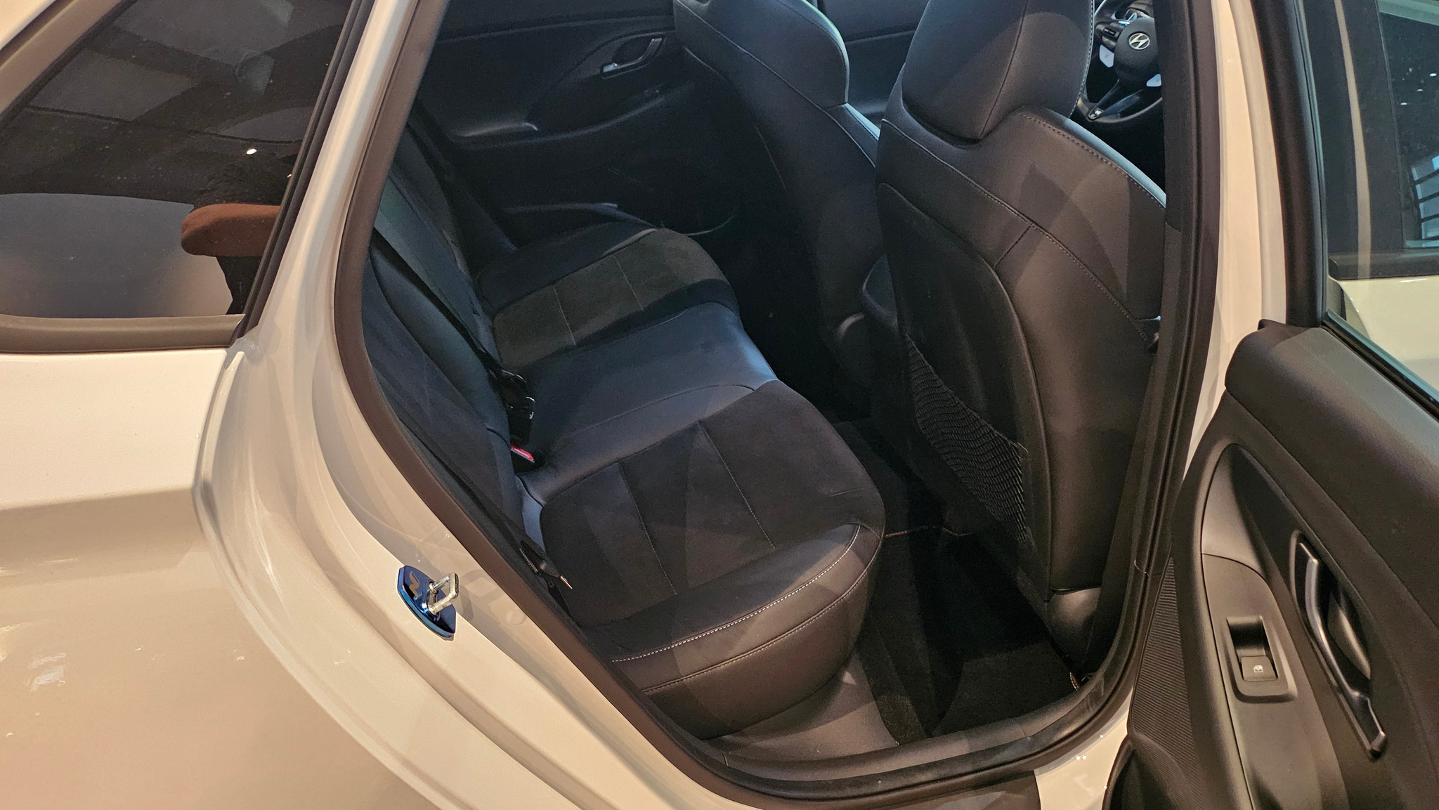 listing desktop thumbnail image 20