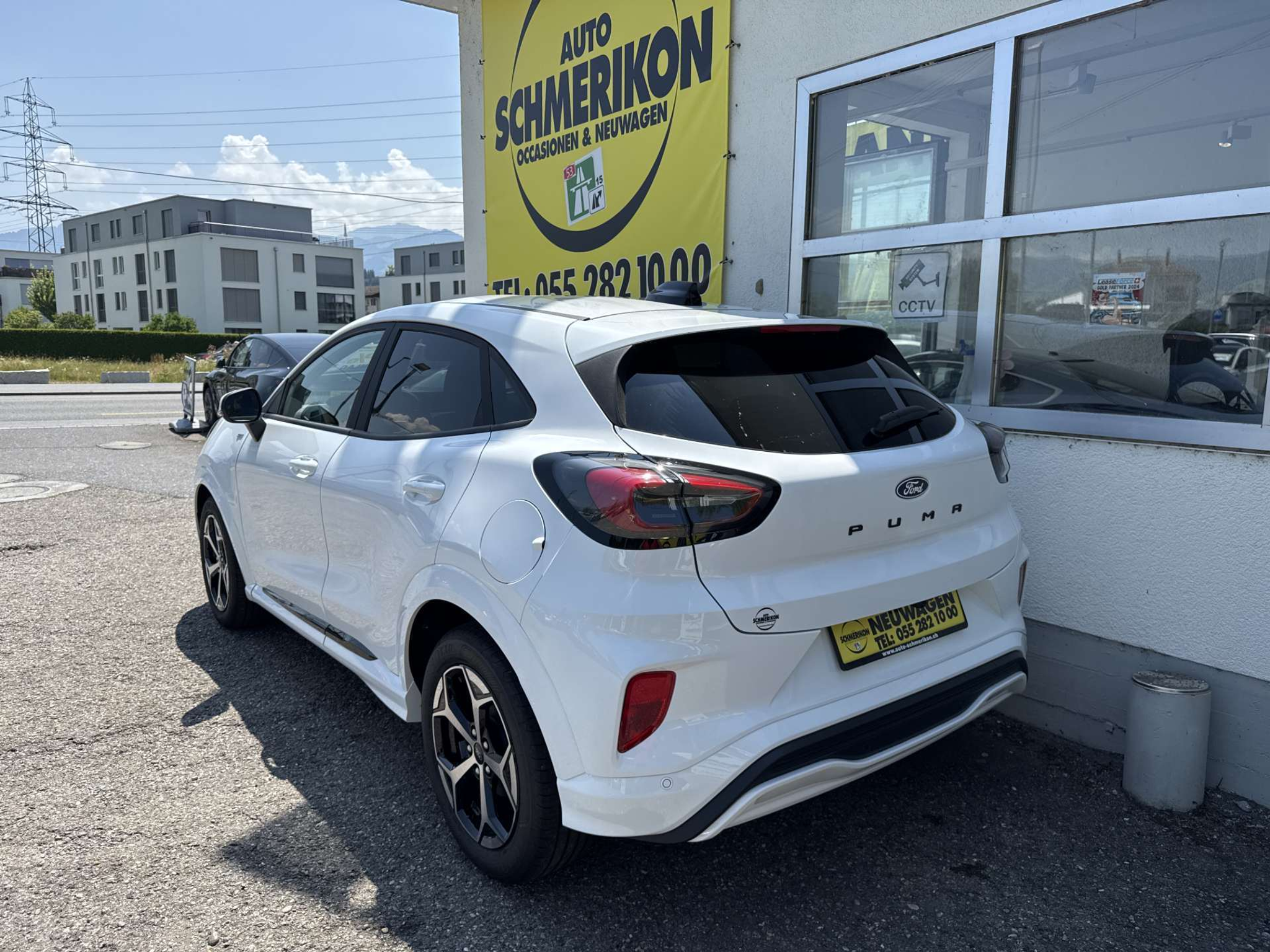 listing desktop thumbnail image 2