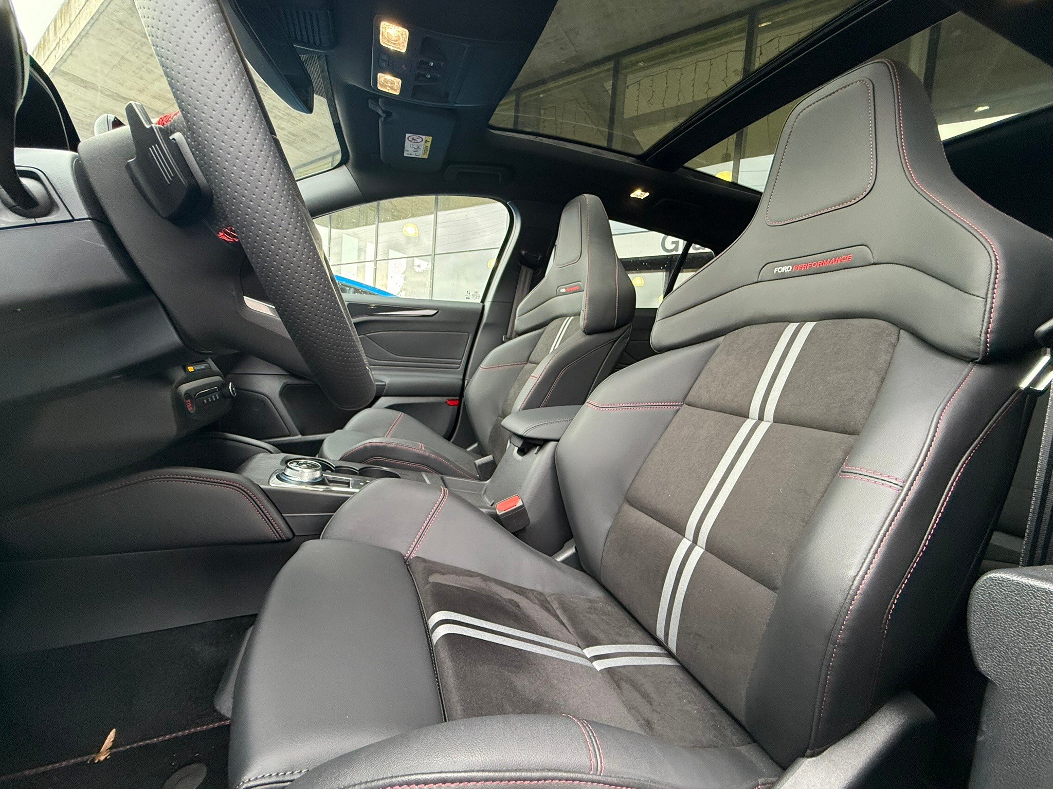 listing desktop thumbnail image 6