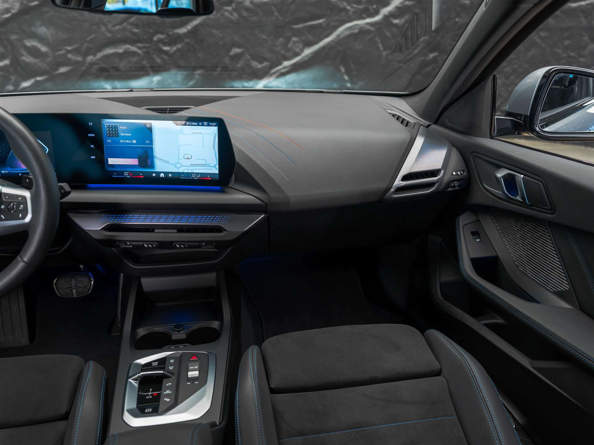 listing desktop thumbnail image 28