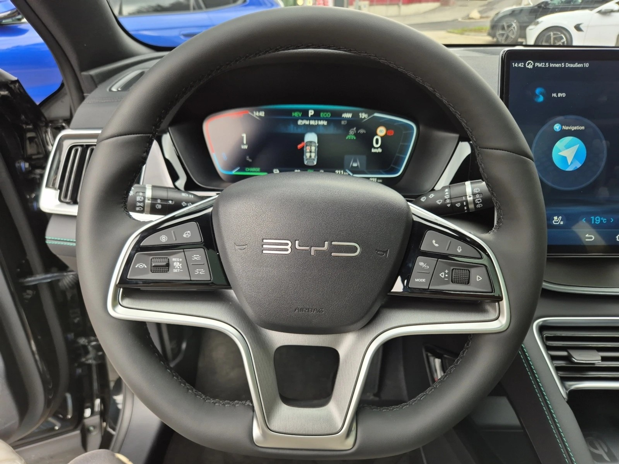 listing desktop thumbnail image 18