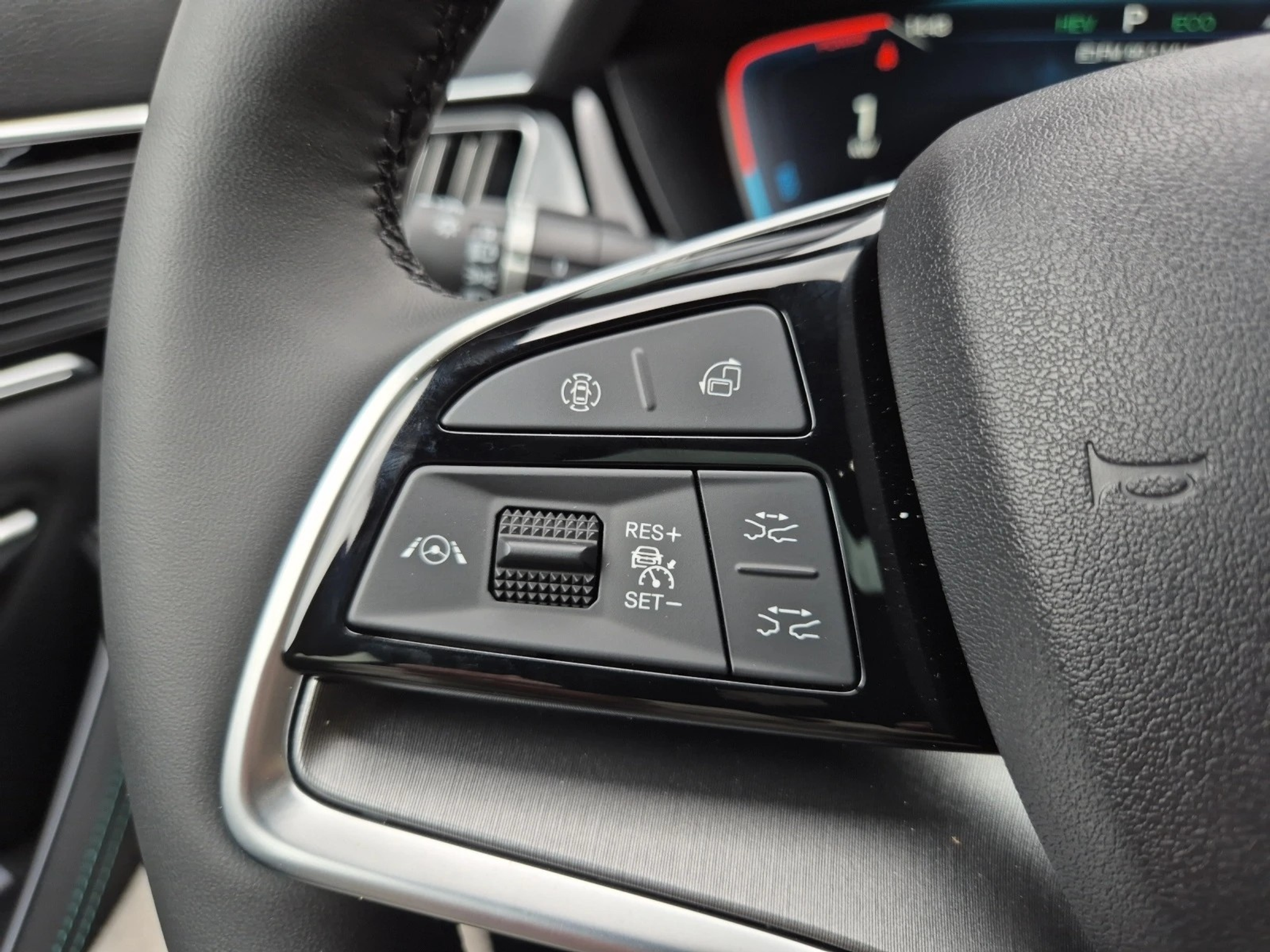 listing desktop thumbnail image 17