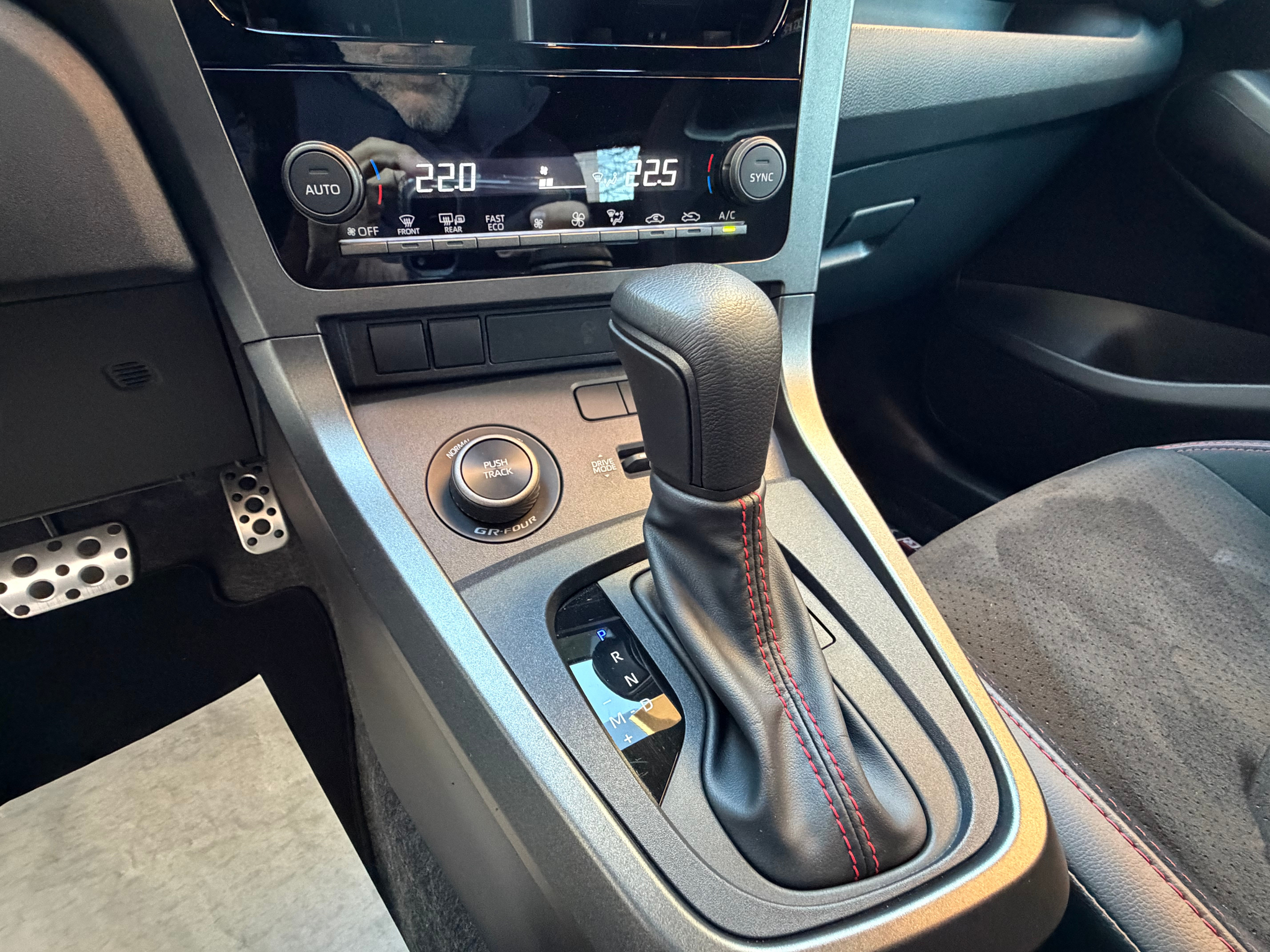 listing desktop thumbnail image 11