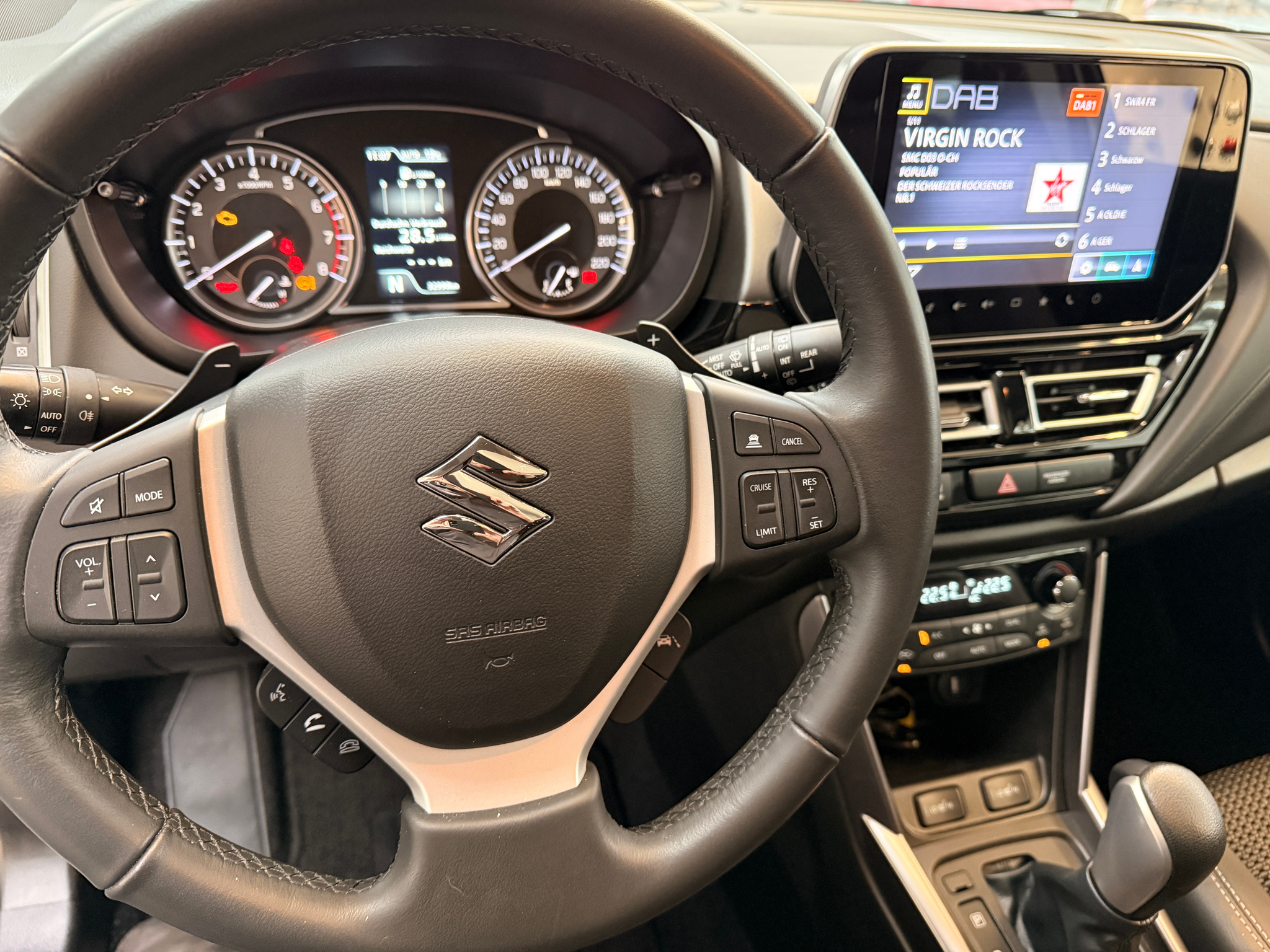 listing desktop thumbnail image 12