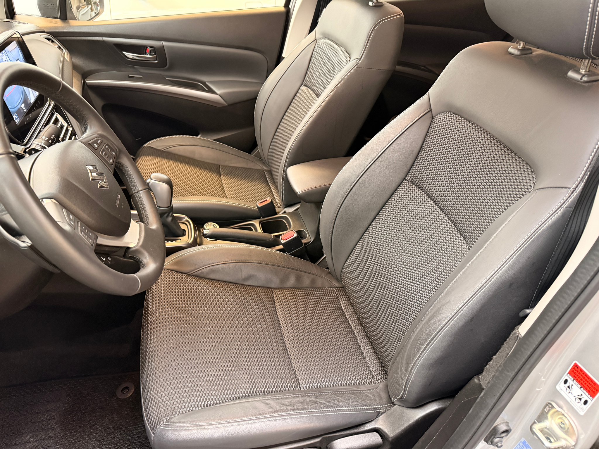 listing desktop thumbnail image 5