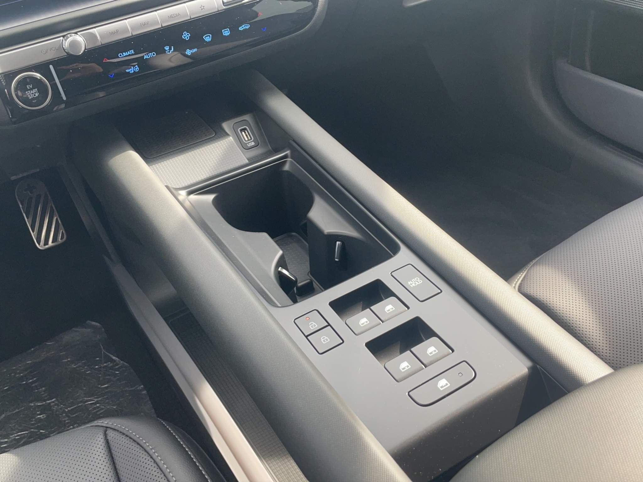 listing desktop thumbnail image 10