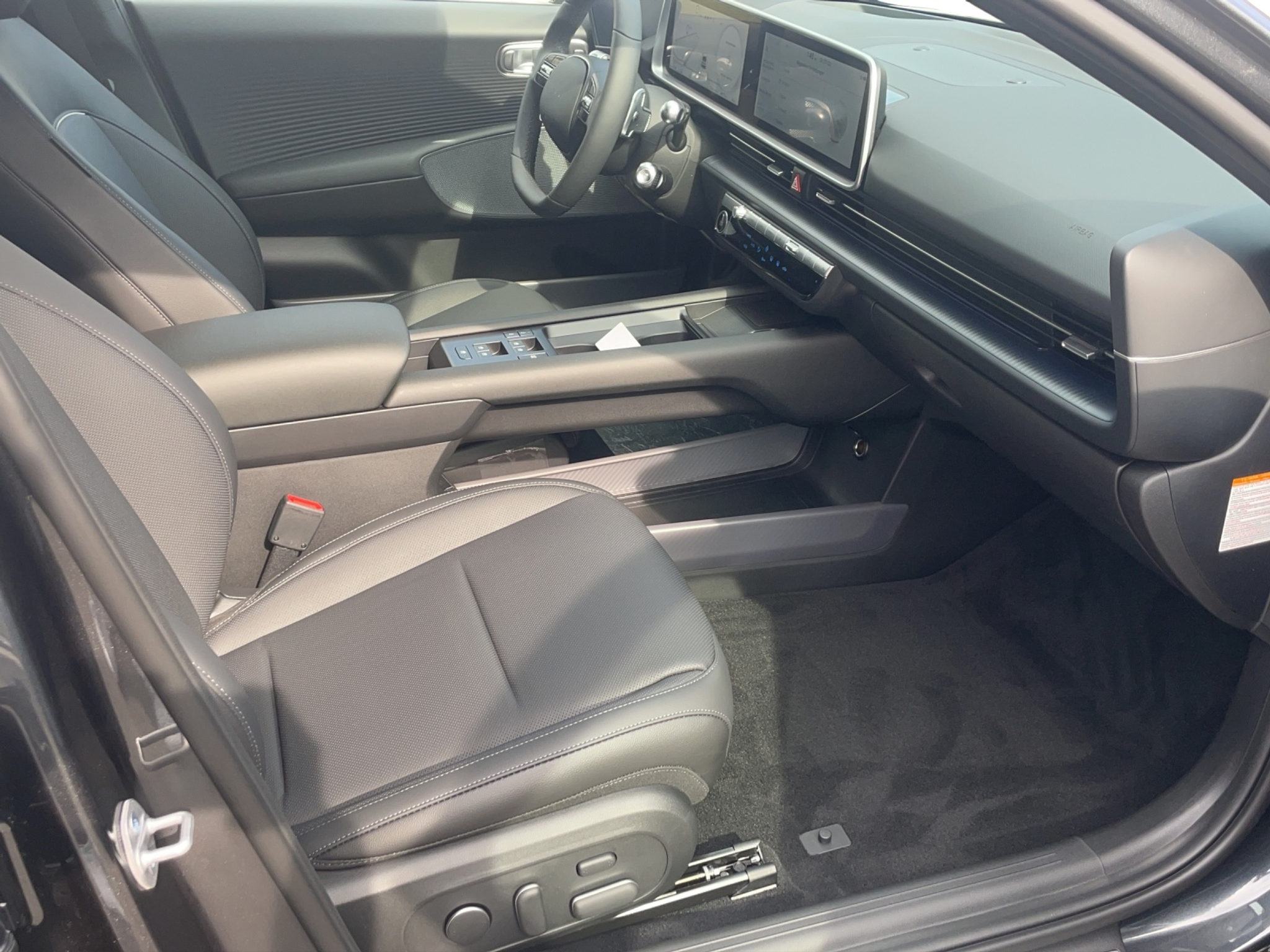 listing desktop thumbnail image 11