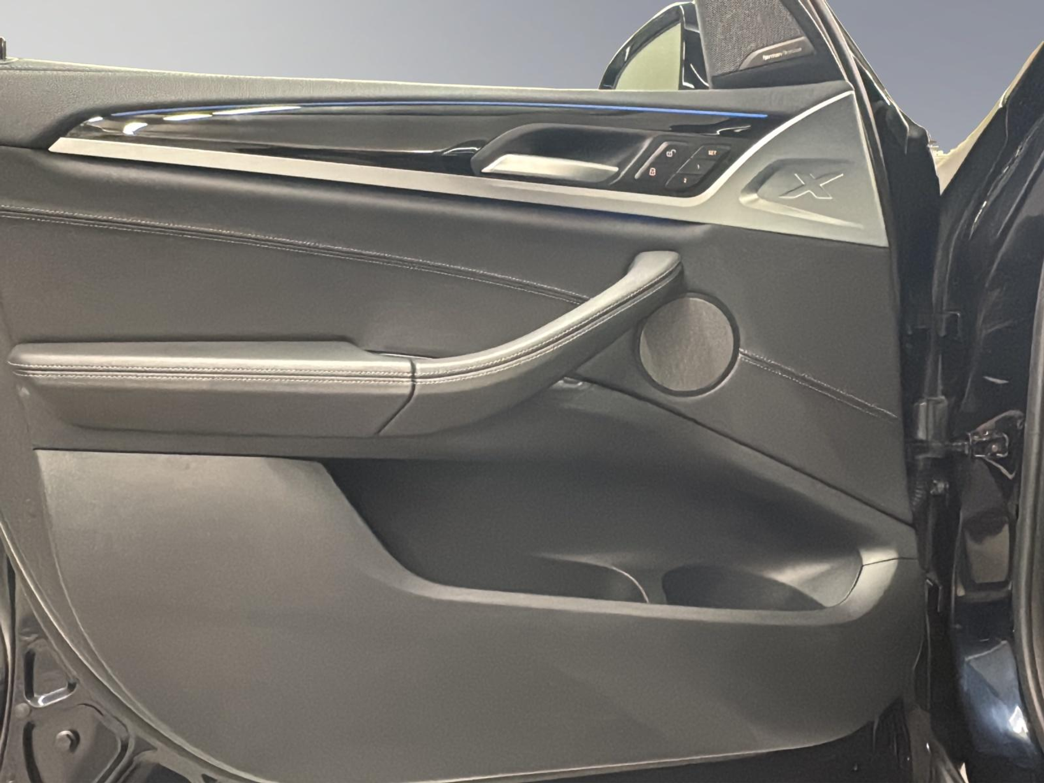 listing desktop thumbnail image 13