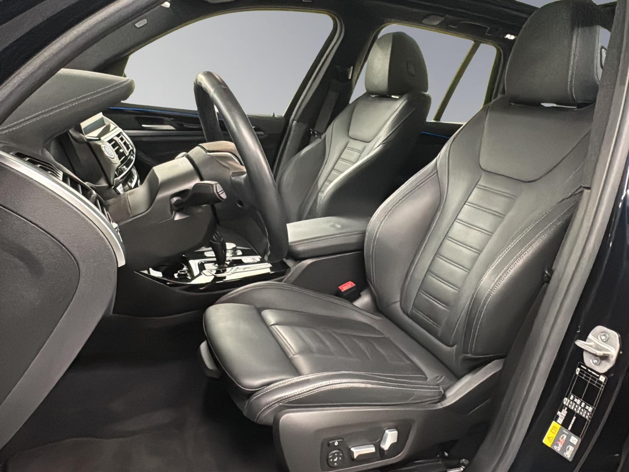 listing desktop thumbnail image 11