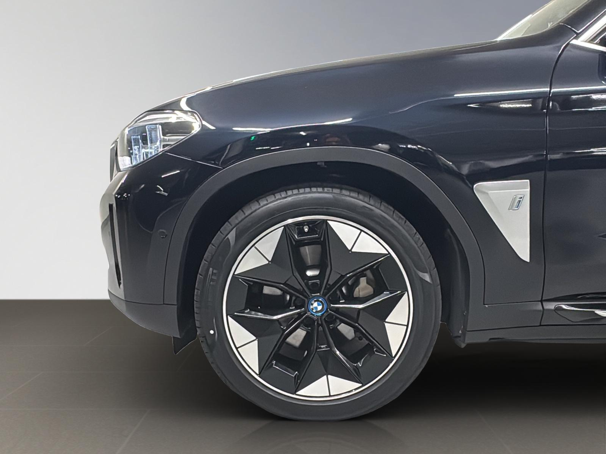 listing desktop thumbnail image 16