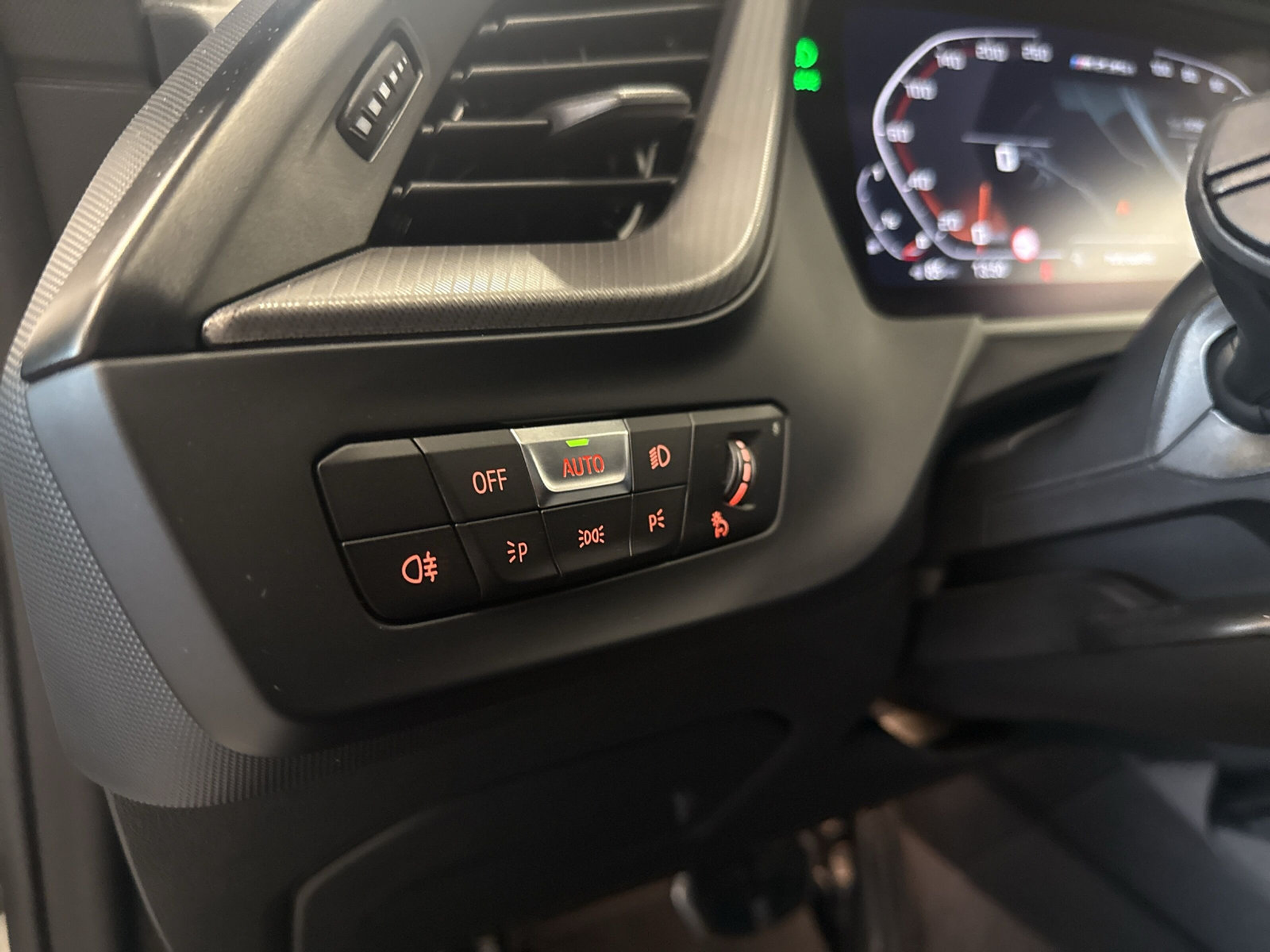 listing desktop thumbnail image 19