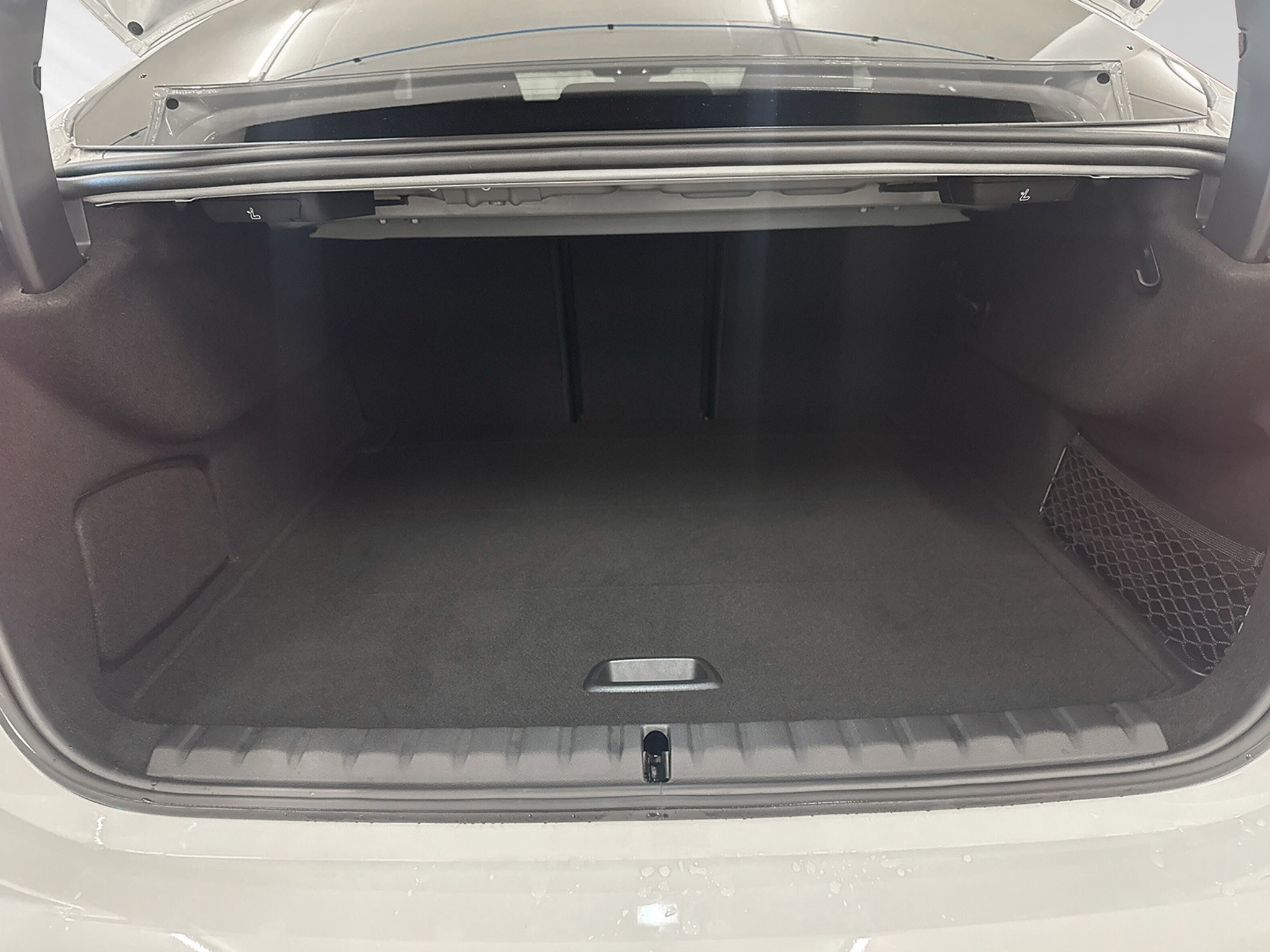 listing desktop thumbnail image 7