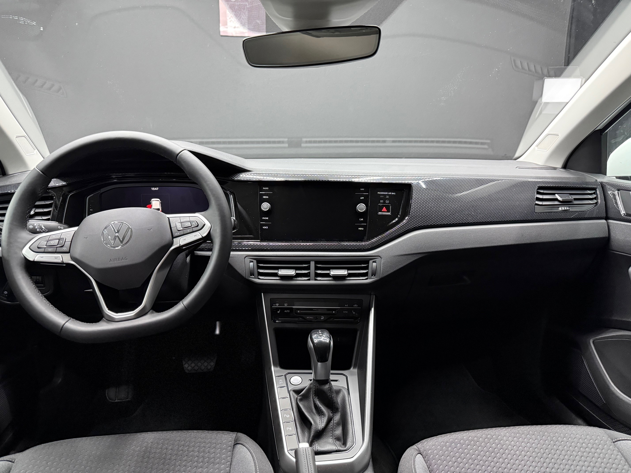 listing desktop thumbnail image 9