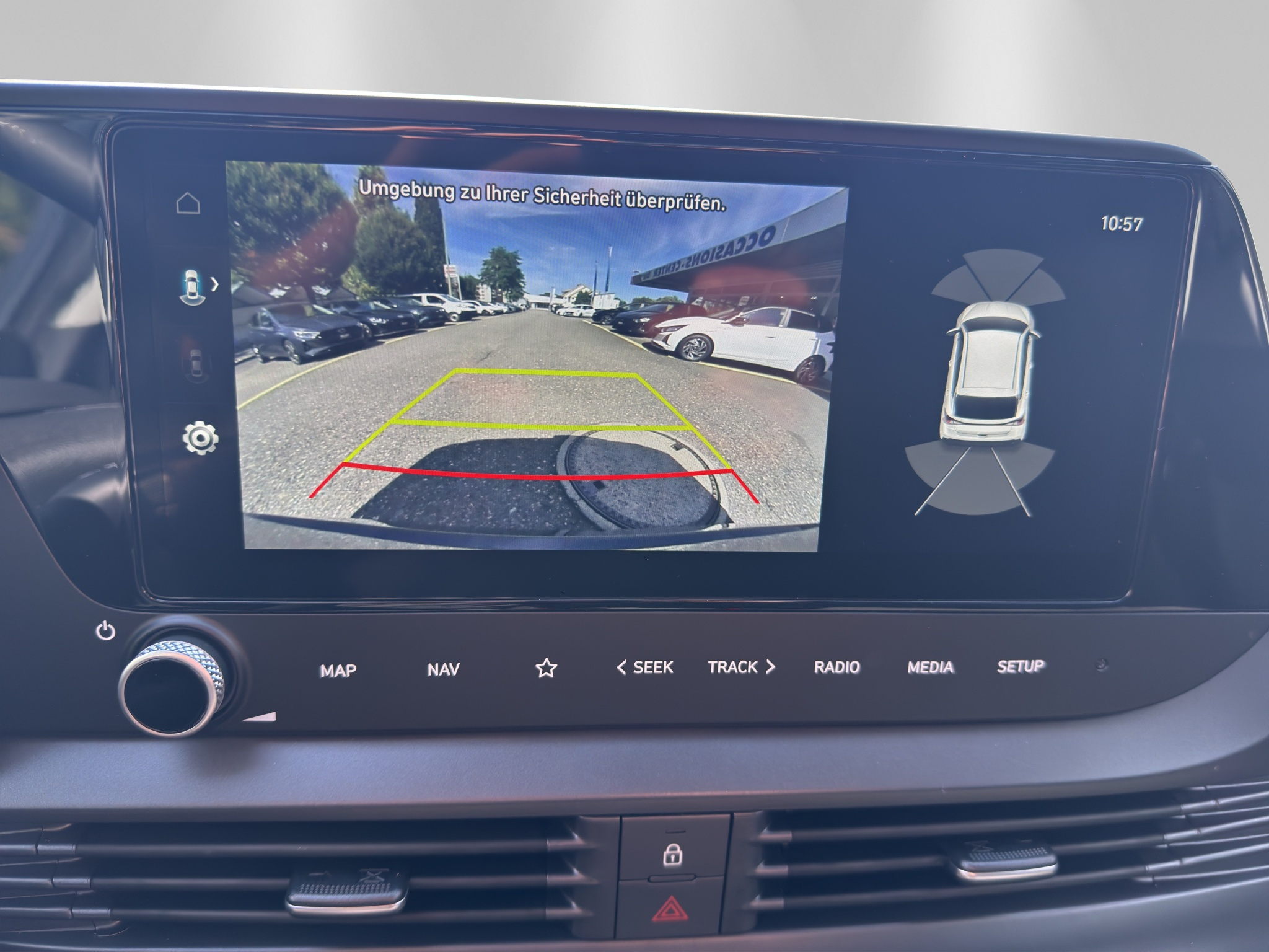 listing desktop thumbnail image 16