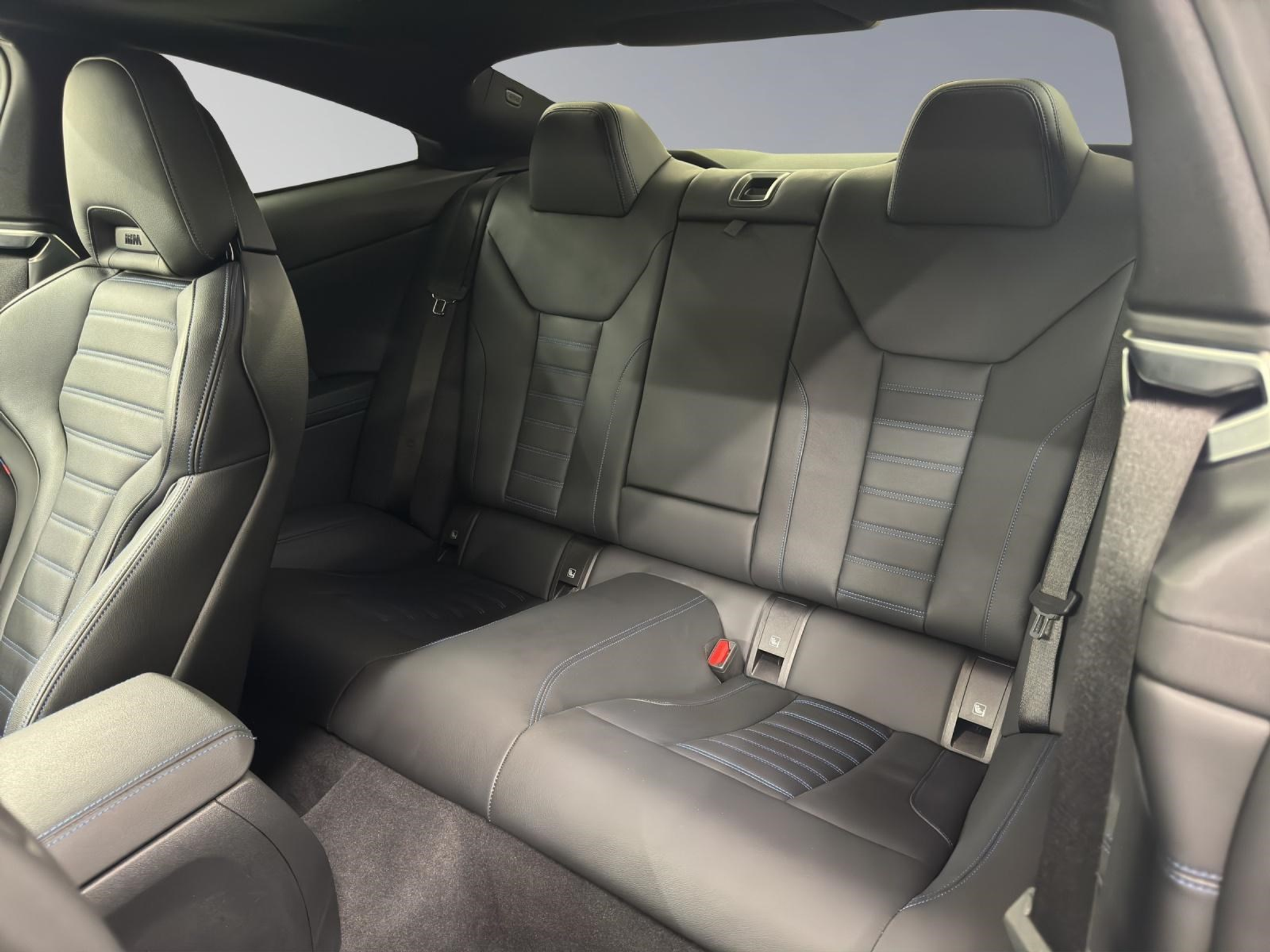 listing desktop thumbnail image 11