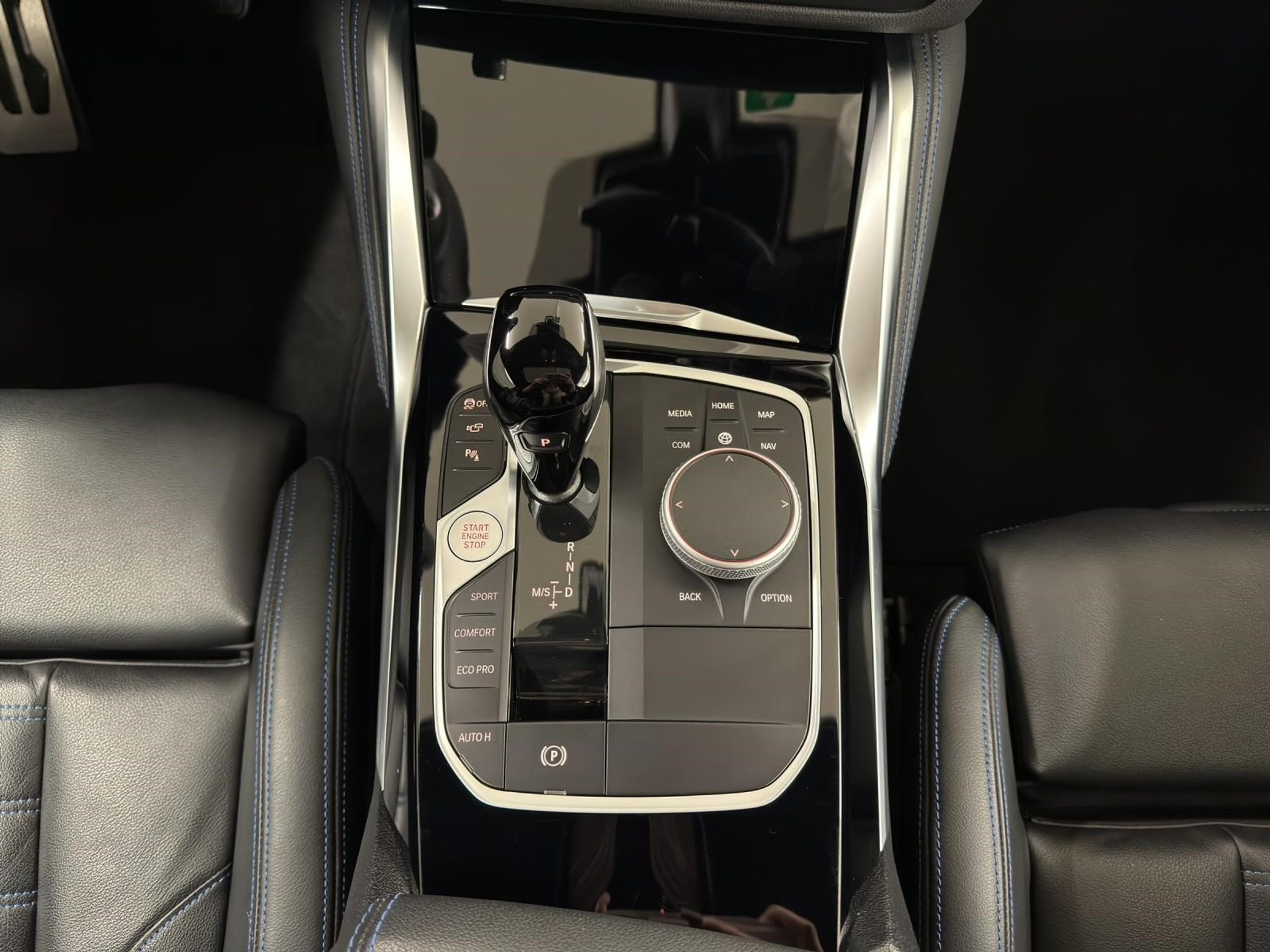 listing desktop thumbnail image 17