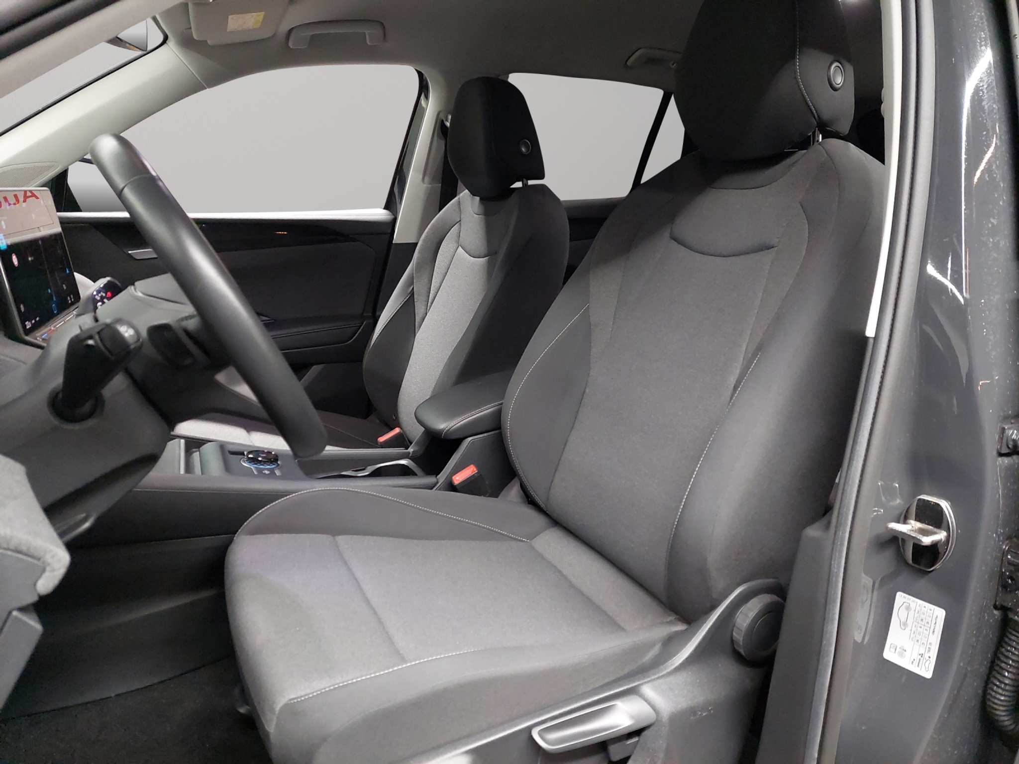 listing desktop thumbnail image 5