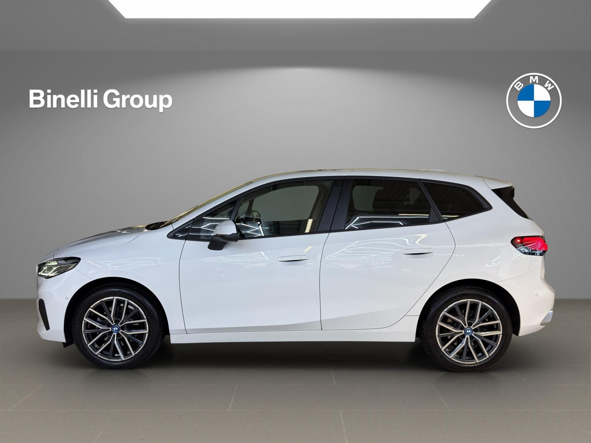 listing desktop thumbnail image 1