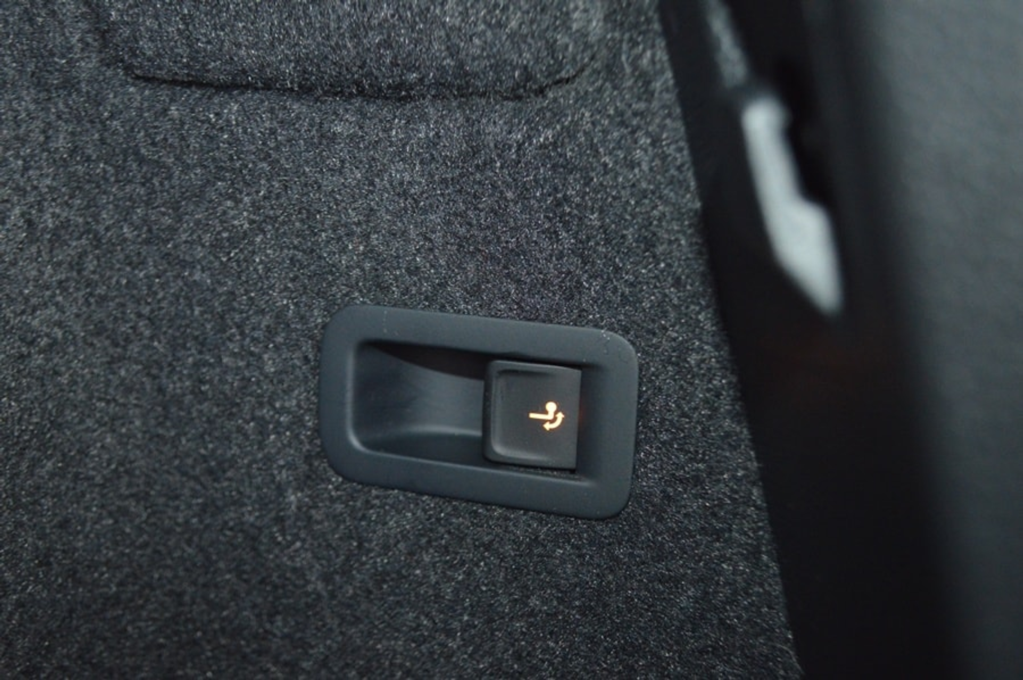 listing desktop thumbnail image 9