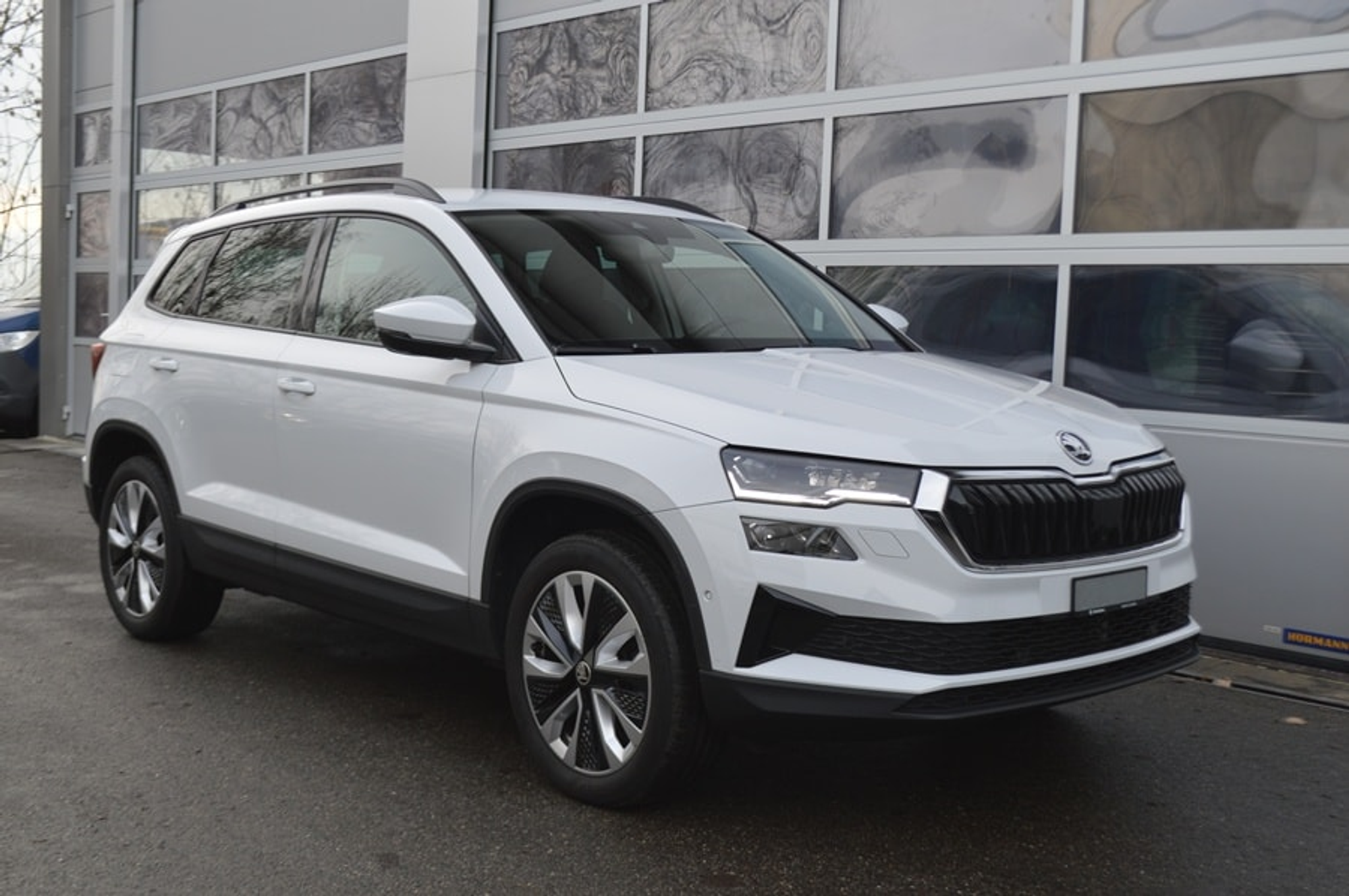 listing desktop thumbnail image 0