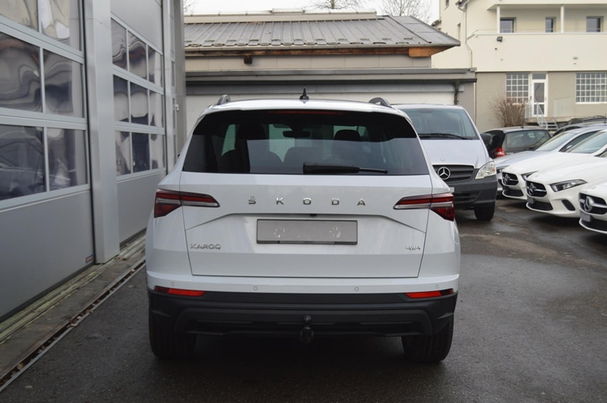 listing desktop thumbnail image 11