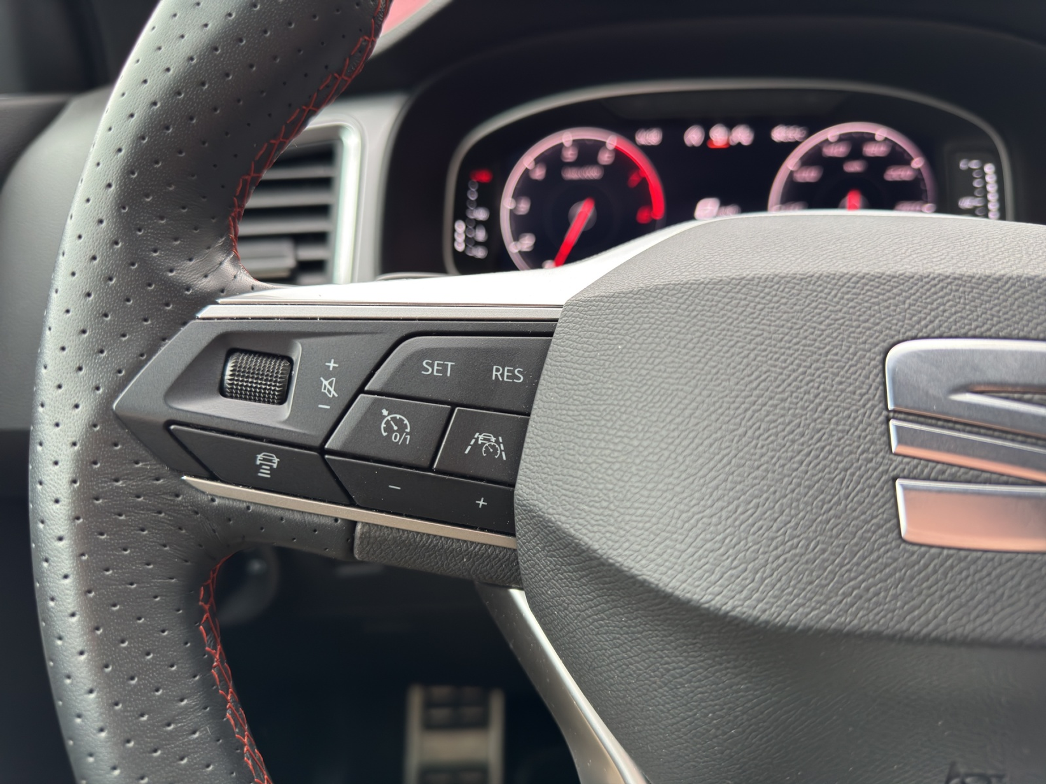 listing desktop thumbnail image 9