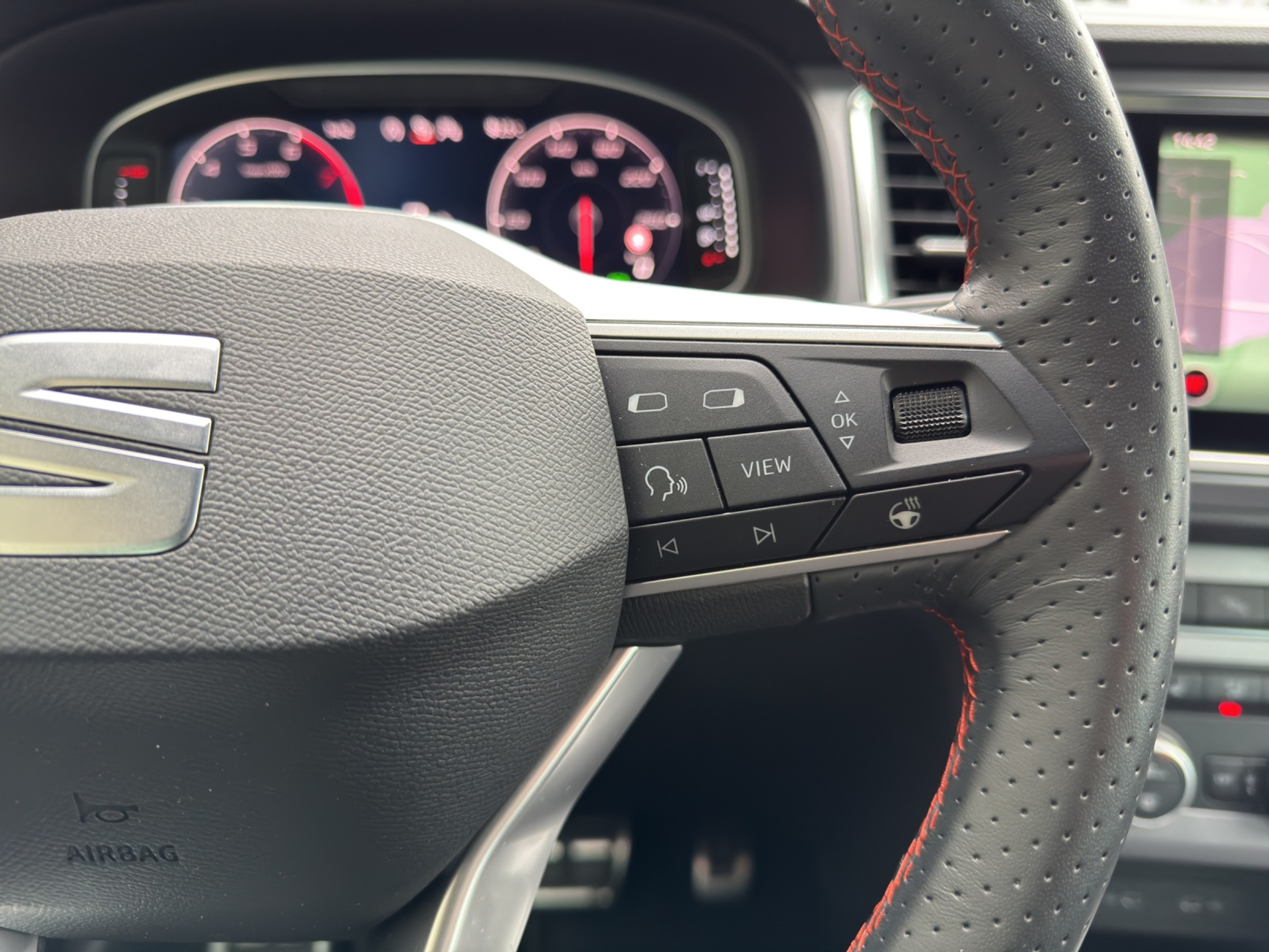 listing desktop thumbnail image 10