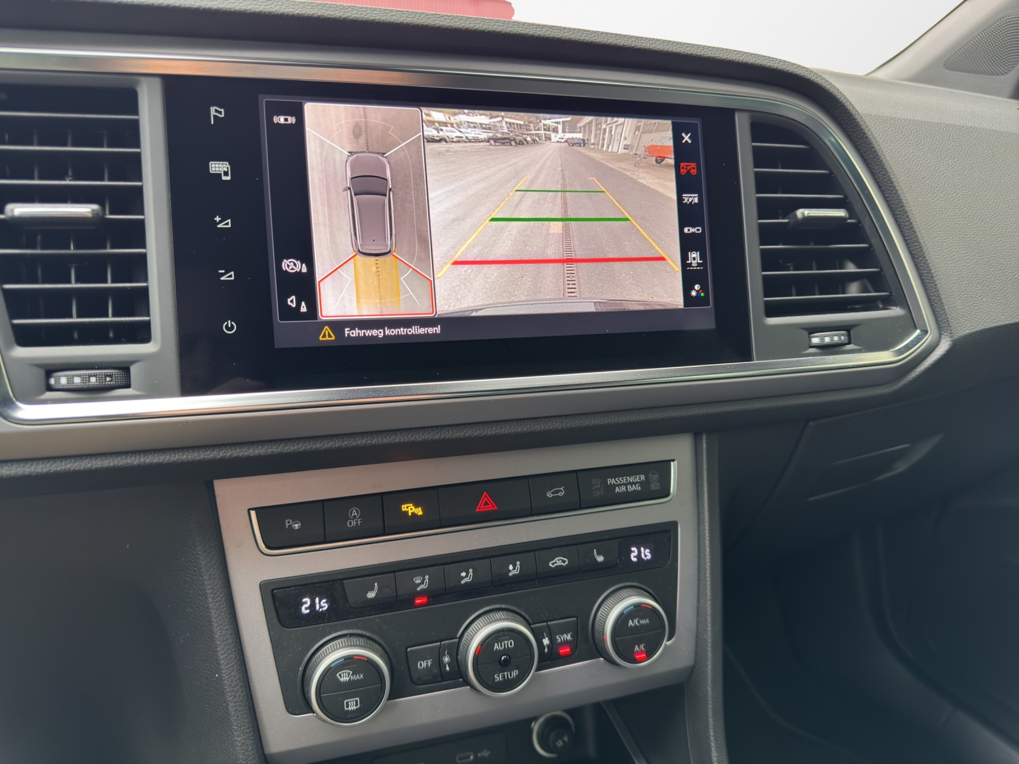 listing desktop thumbnail image 12