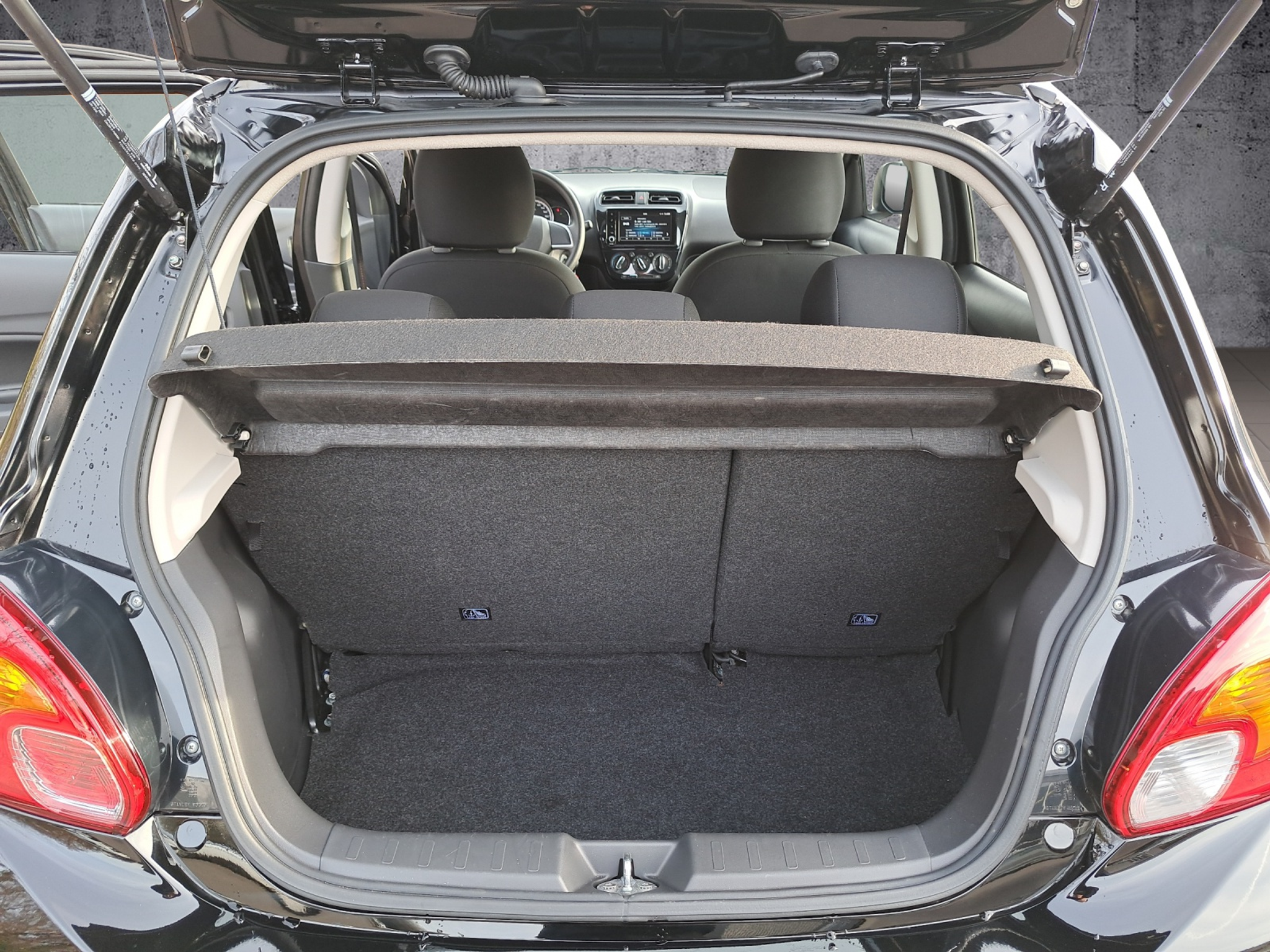 listing desktop thumbnail image 15