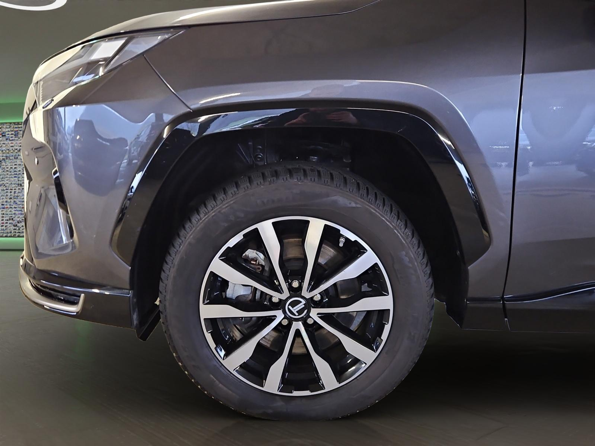 listing desktop thumbnail image 5