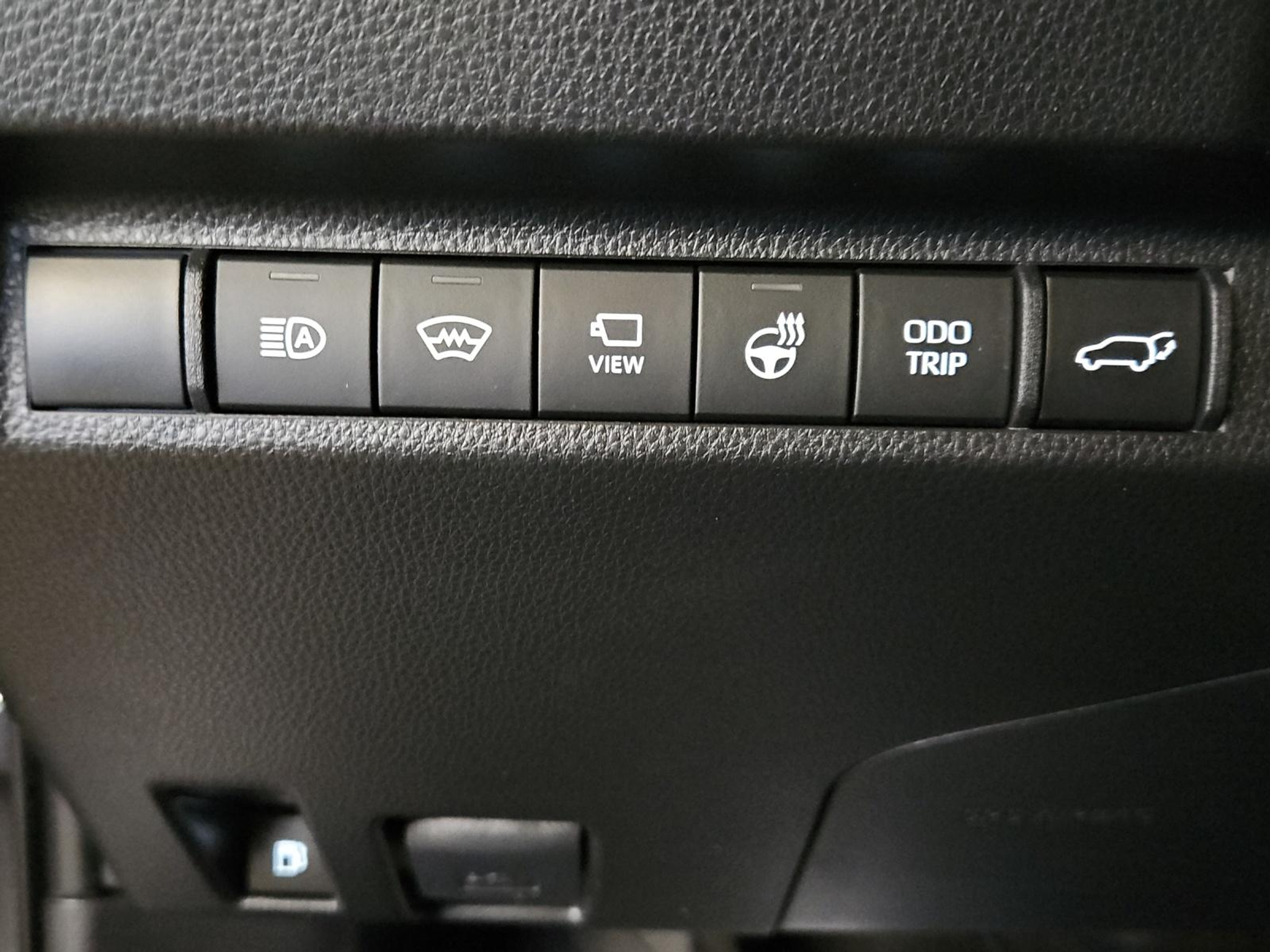 listing desktop thumbnail image 12