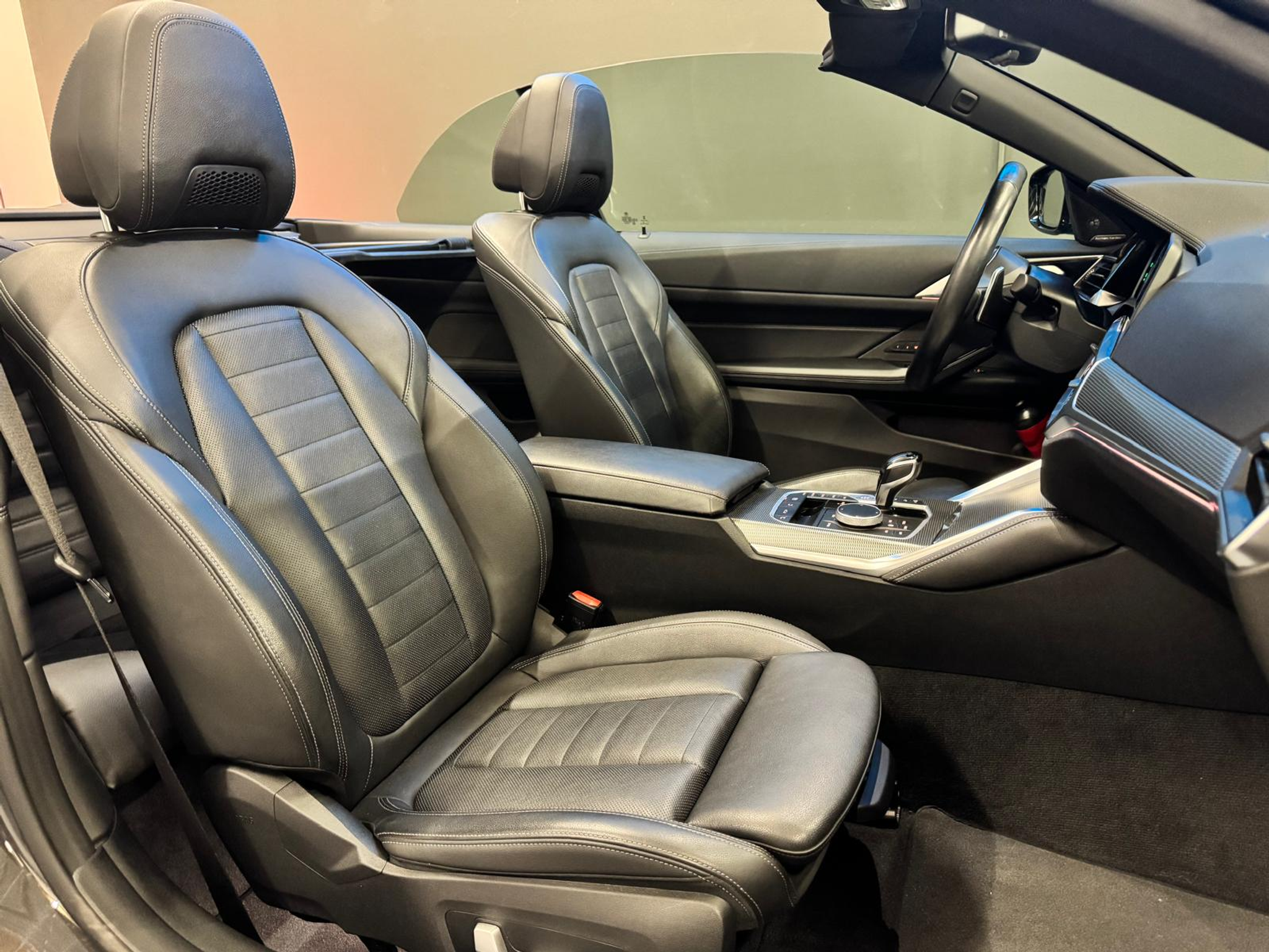 listing desktop thumbnail image 11