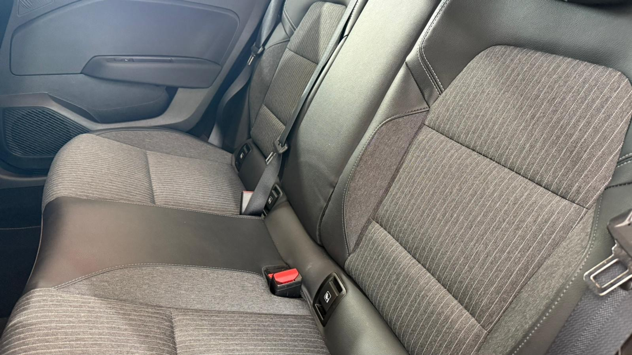 listing desktop thumbnail image 5