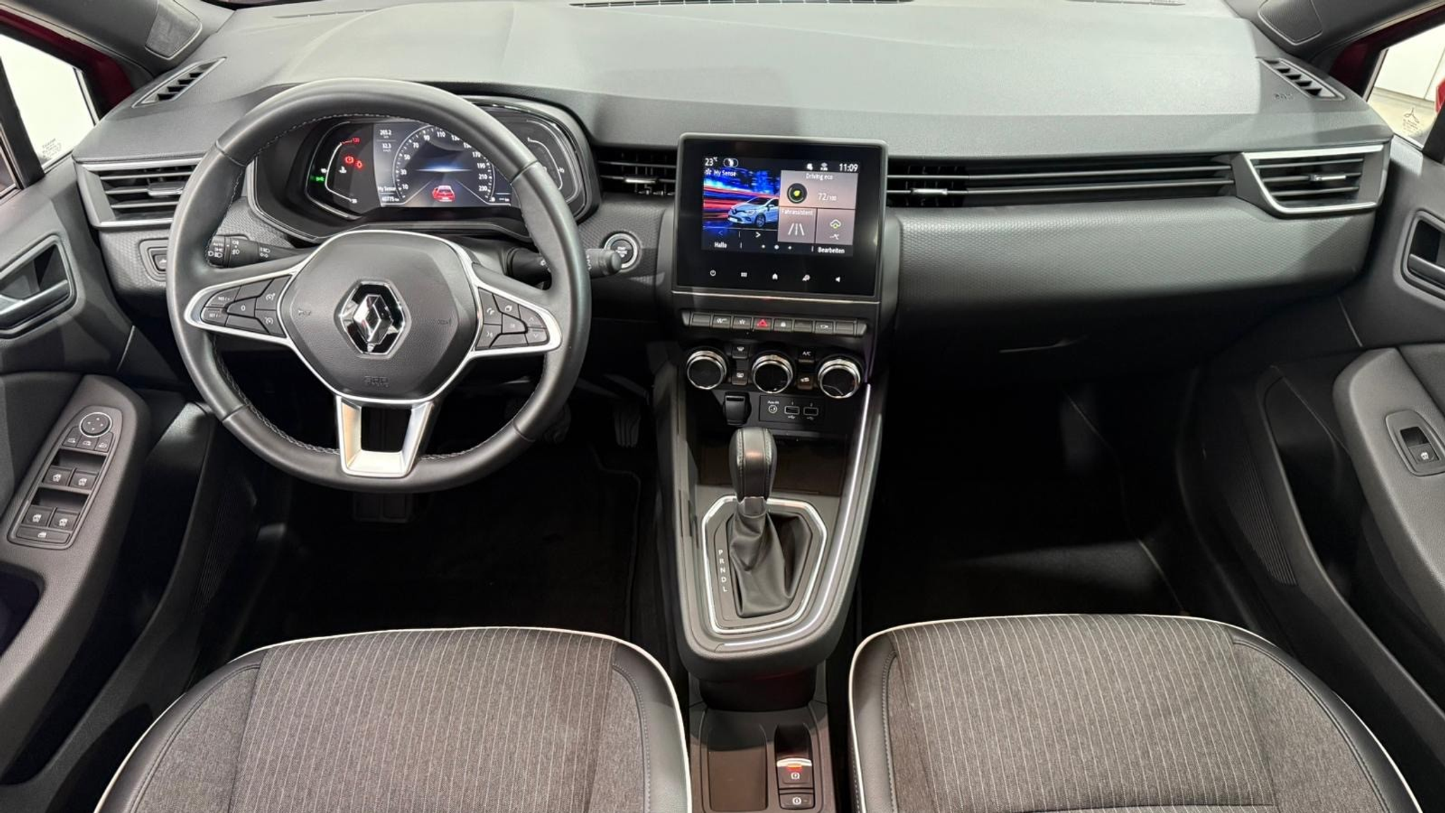 listing desktop thumbnail image 4