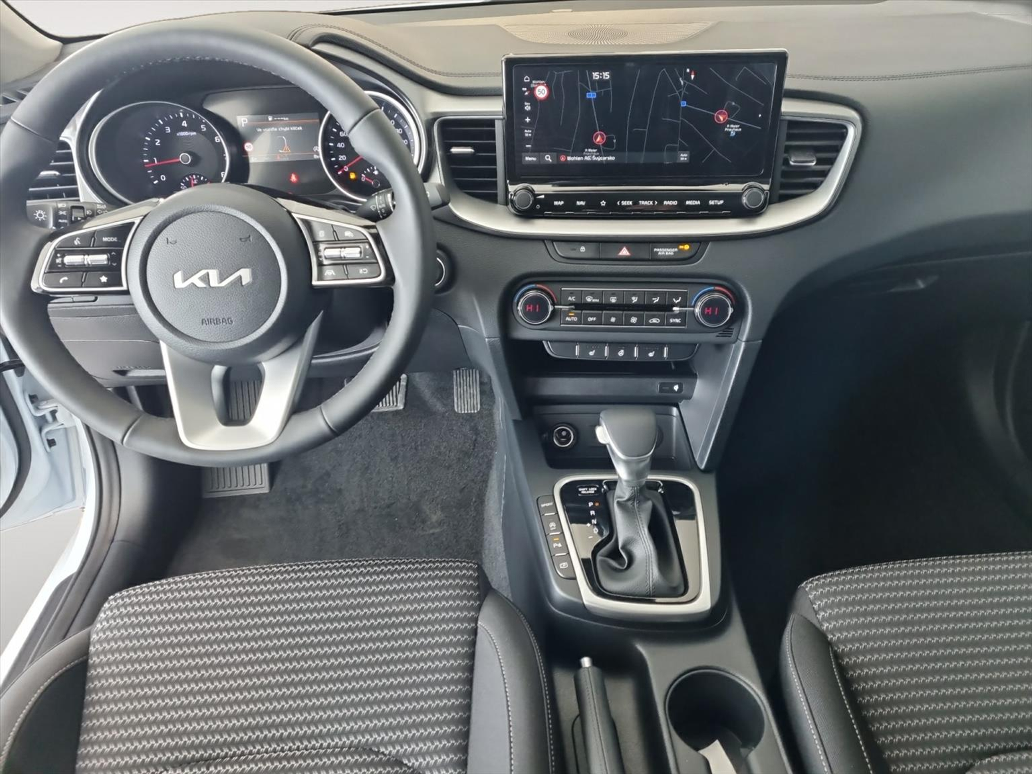 listing desktop thumbnail image 4