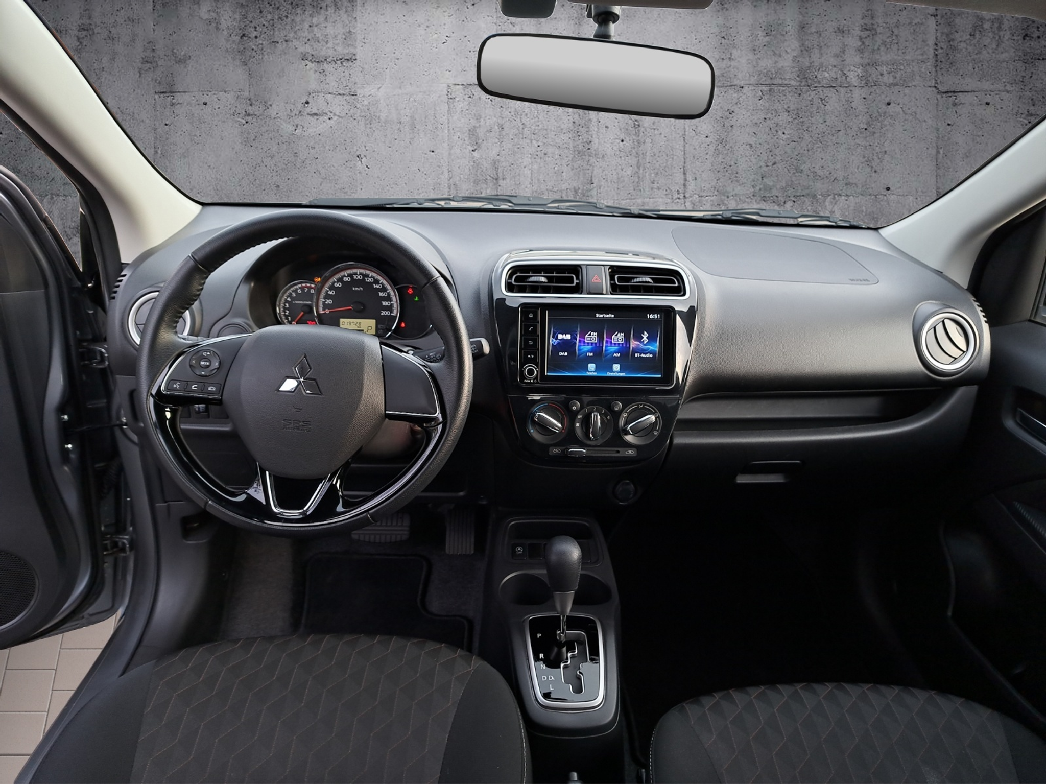 listing desktop thumbnail image 10