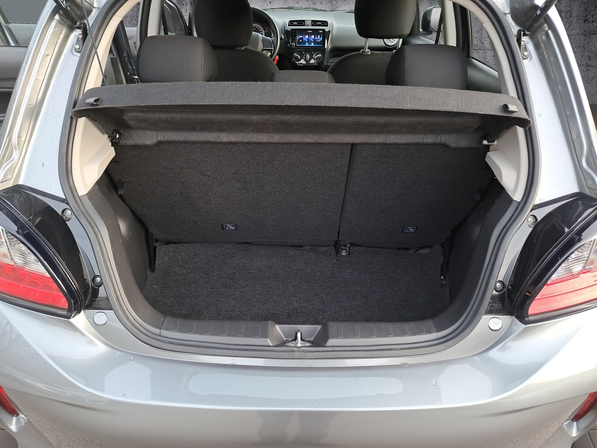 listing desktop thumbnail image 16