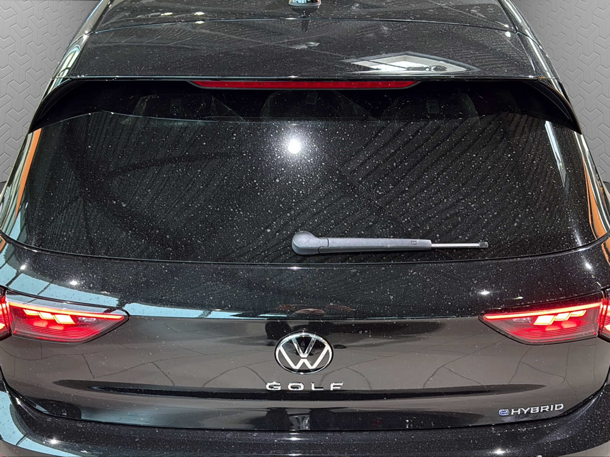 listing desktop thumbnail image 13