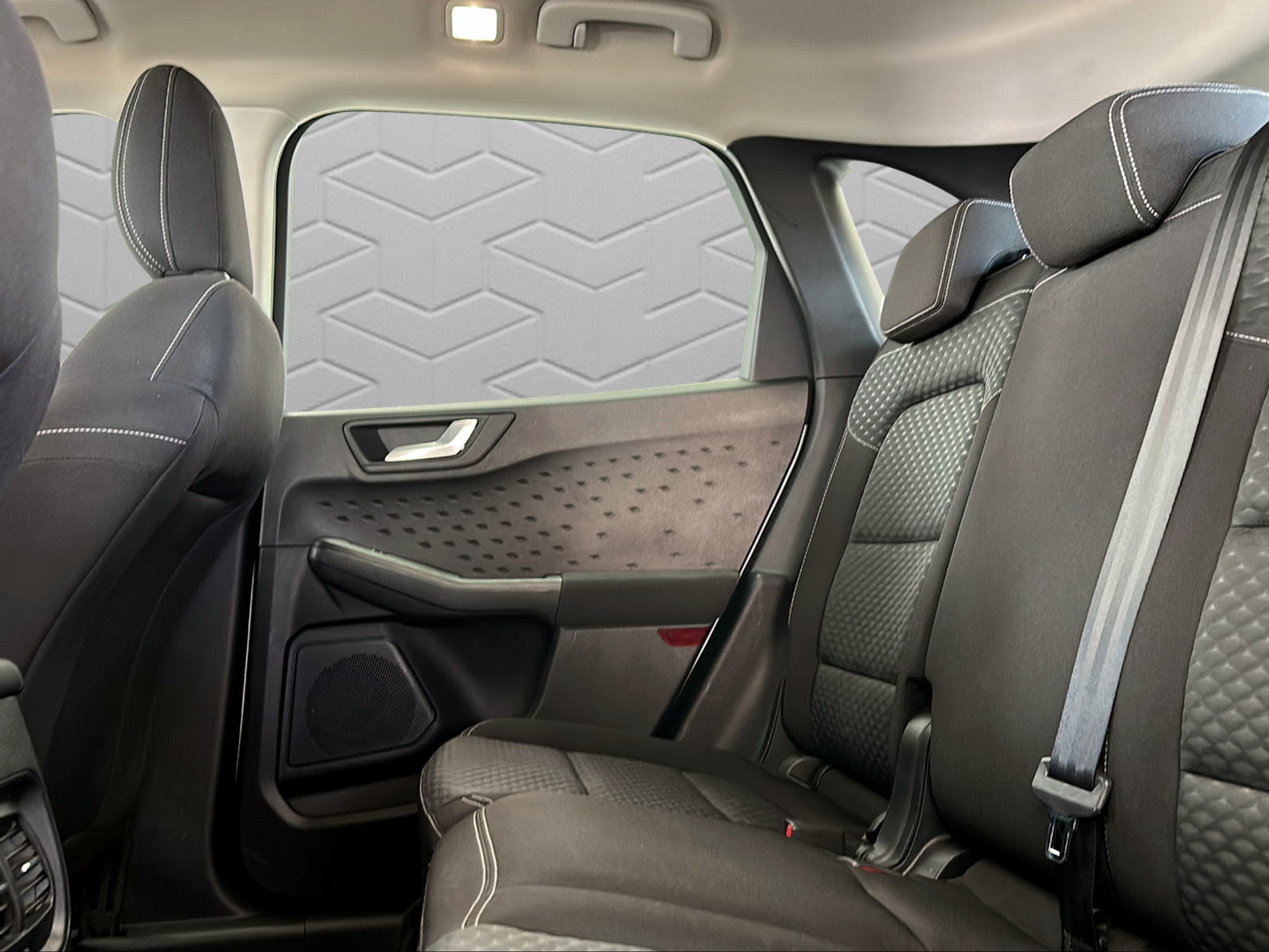 listing desktop thumbnail image 12