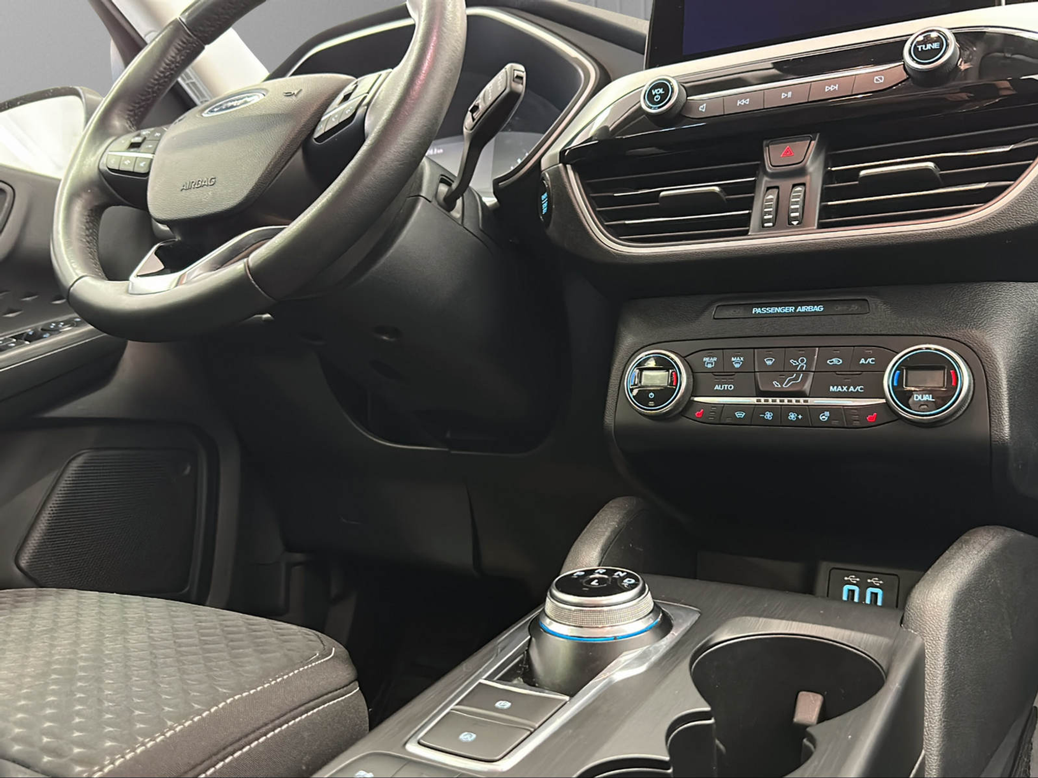 listing desktop thumbnail image 11