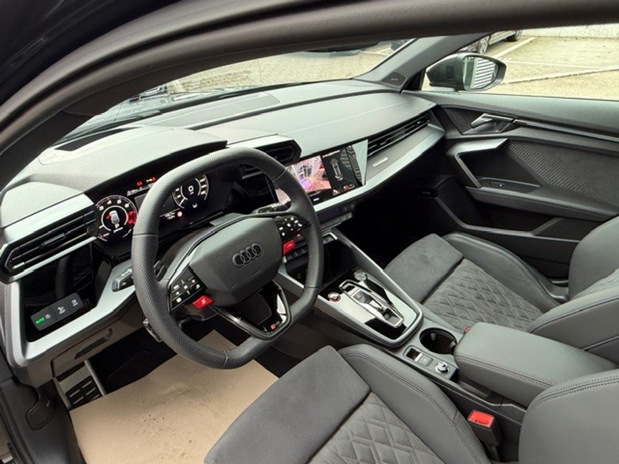 listing desktop thumbnail image 9